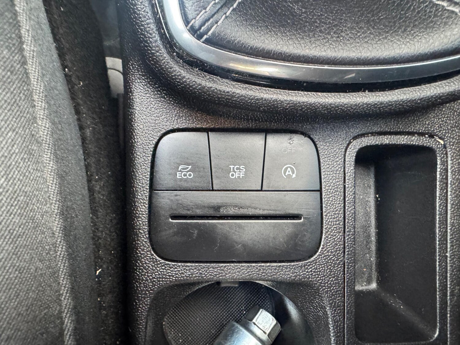 Used Ford Fiesta 2017 for sale - 76370929: Photo 32