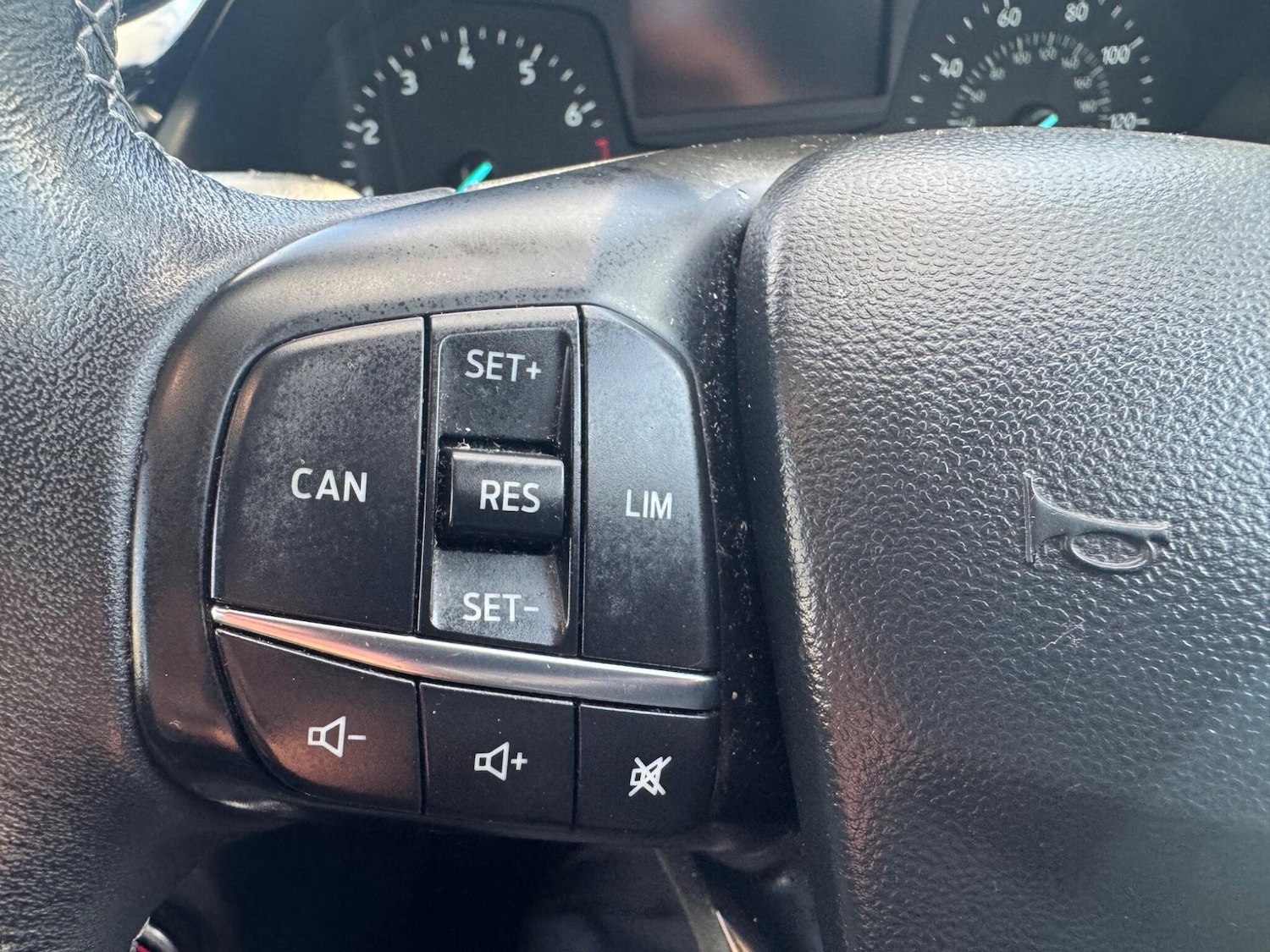 Used Ford Fiesta 2017 for sale - 76370929: Photo 36