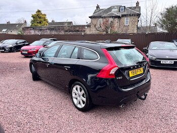Used Volvo V60 2018 for sale - 78019770: Photo