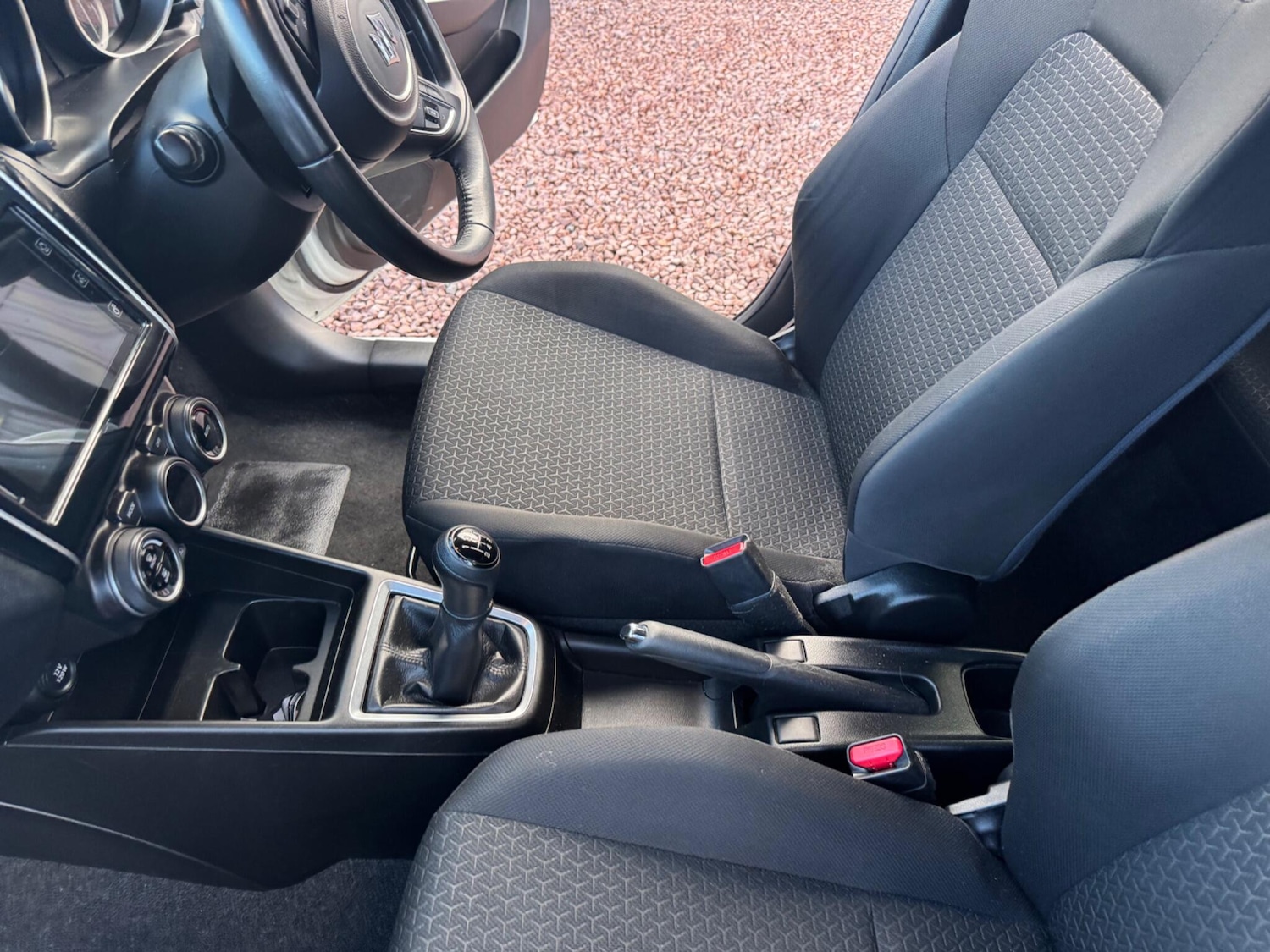 Used Suzuki Swift 2018 for sale - 76988263: Photo 23