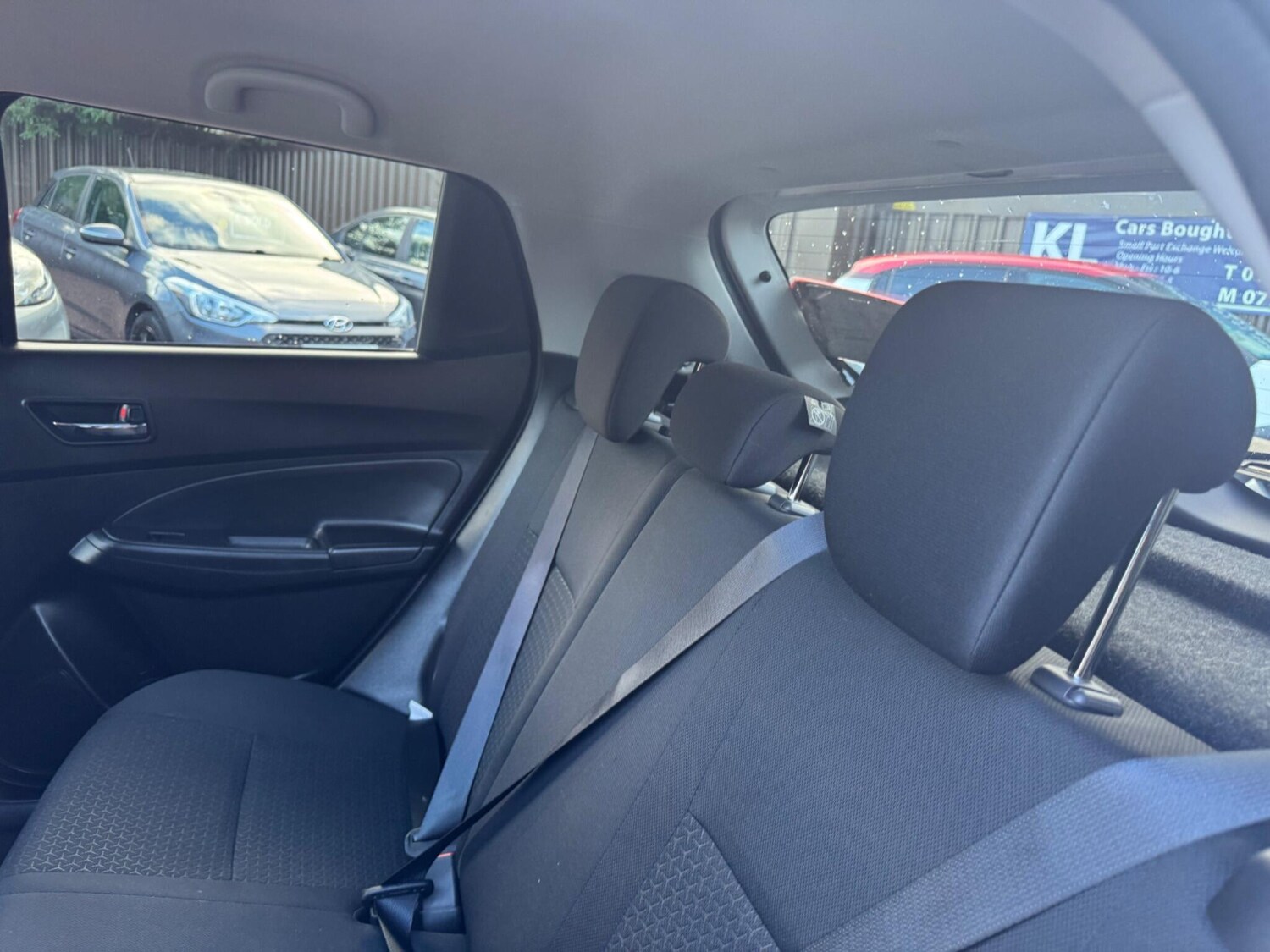 Used Suzuki Swift 2018 for sale - 76988263: Photo 25