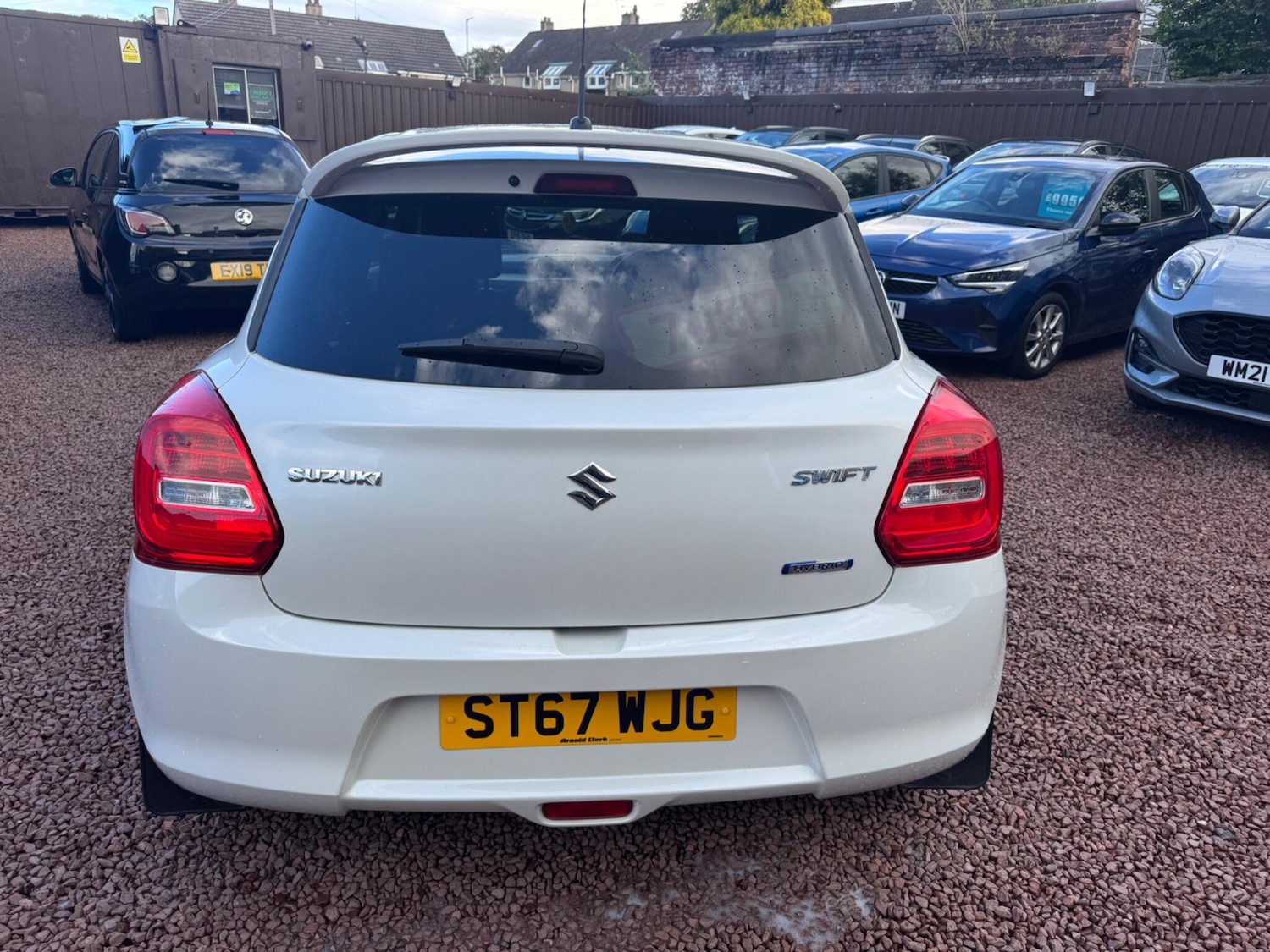 Used Suzuki Swift 2018 for sale - 76988263: Photo 7