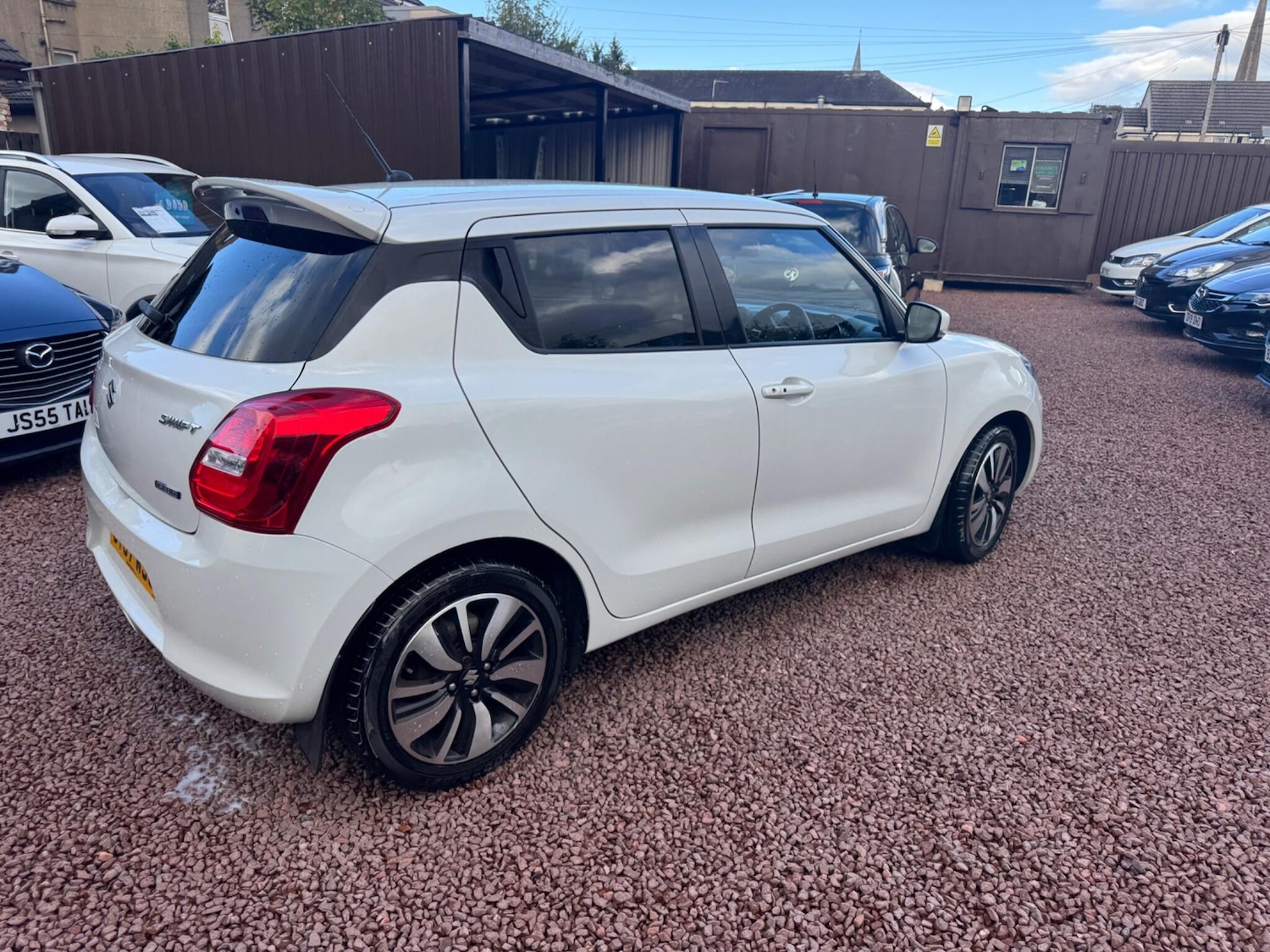 Used Suzuki Swift 2018 for sale - 76988263: Photo 9