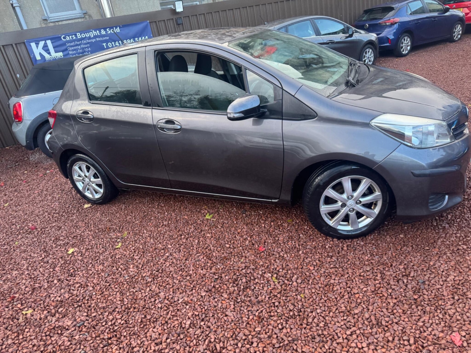 Used Toyota Yaris 2013 for sale - 76380726: Photo 3