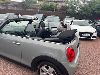Used MINI Convertible 2017 for sale - 76001411: Photo