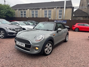 Used MINI Convertible 2017 for sale - 76001411: Photo
