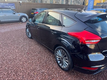 Used Ford Focus 2017 for sale - 76388860: Photo