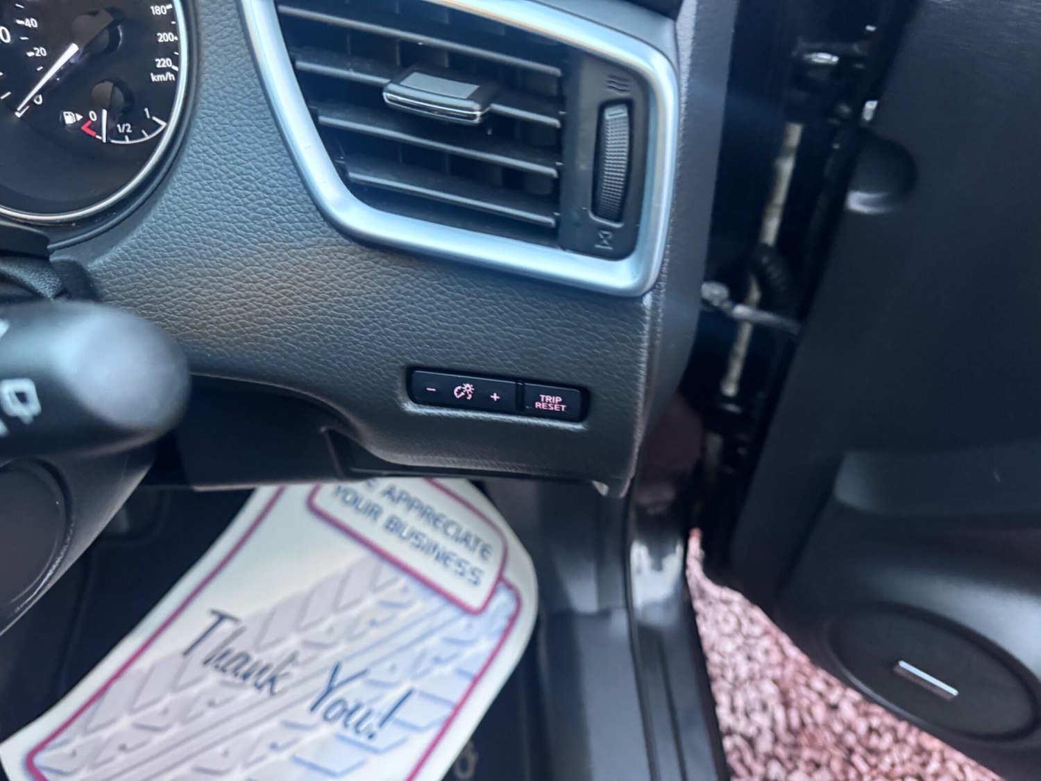 Used Nissan Qashqai 2017 for sale - 77331511: Photo 21