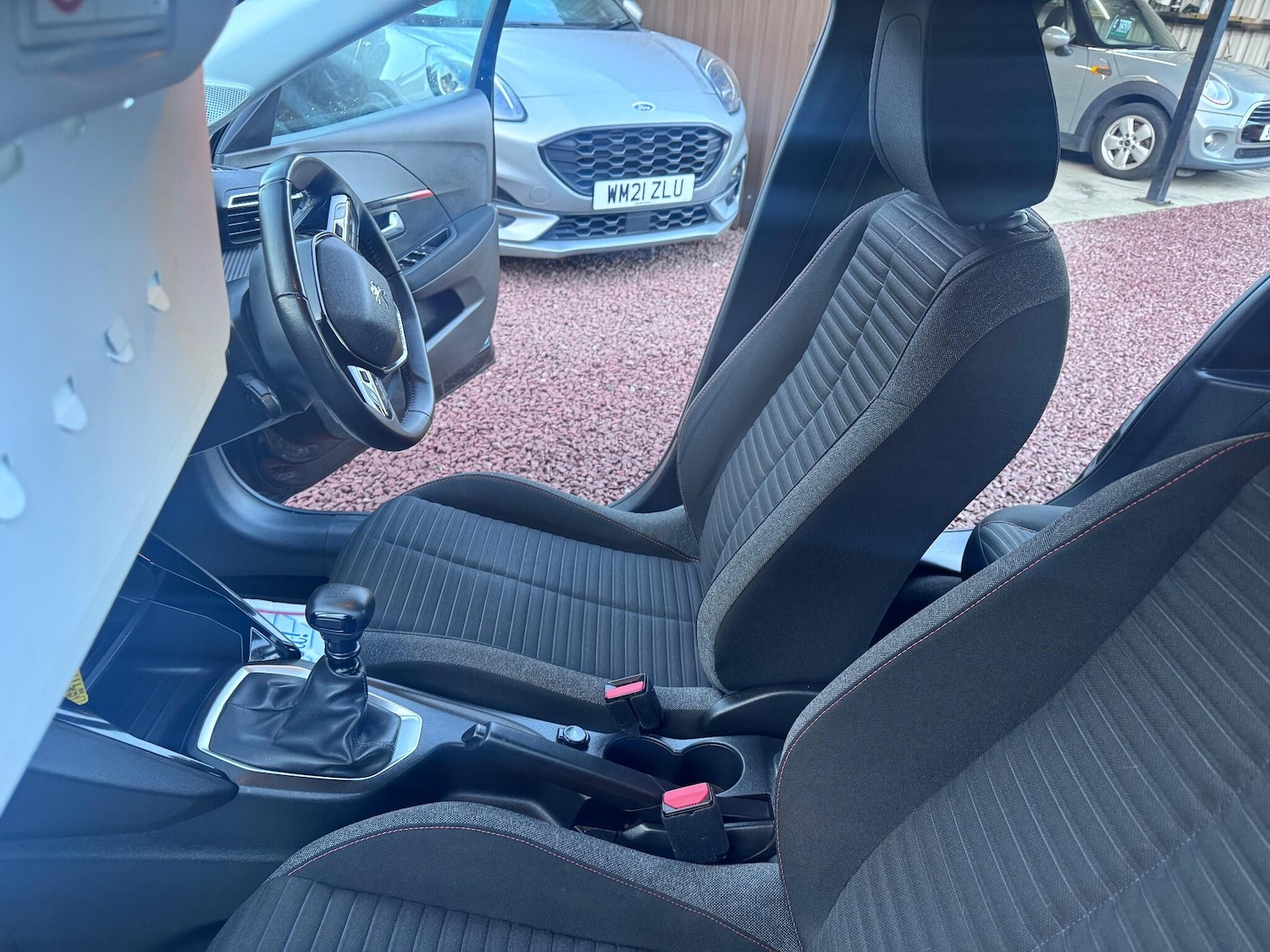 Used Peugeot 208 2021 for sale - 76832561: Photo 40