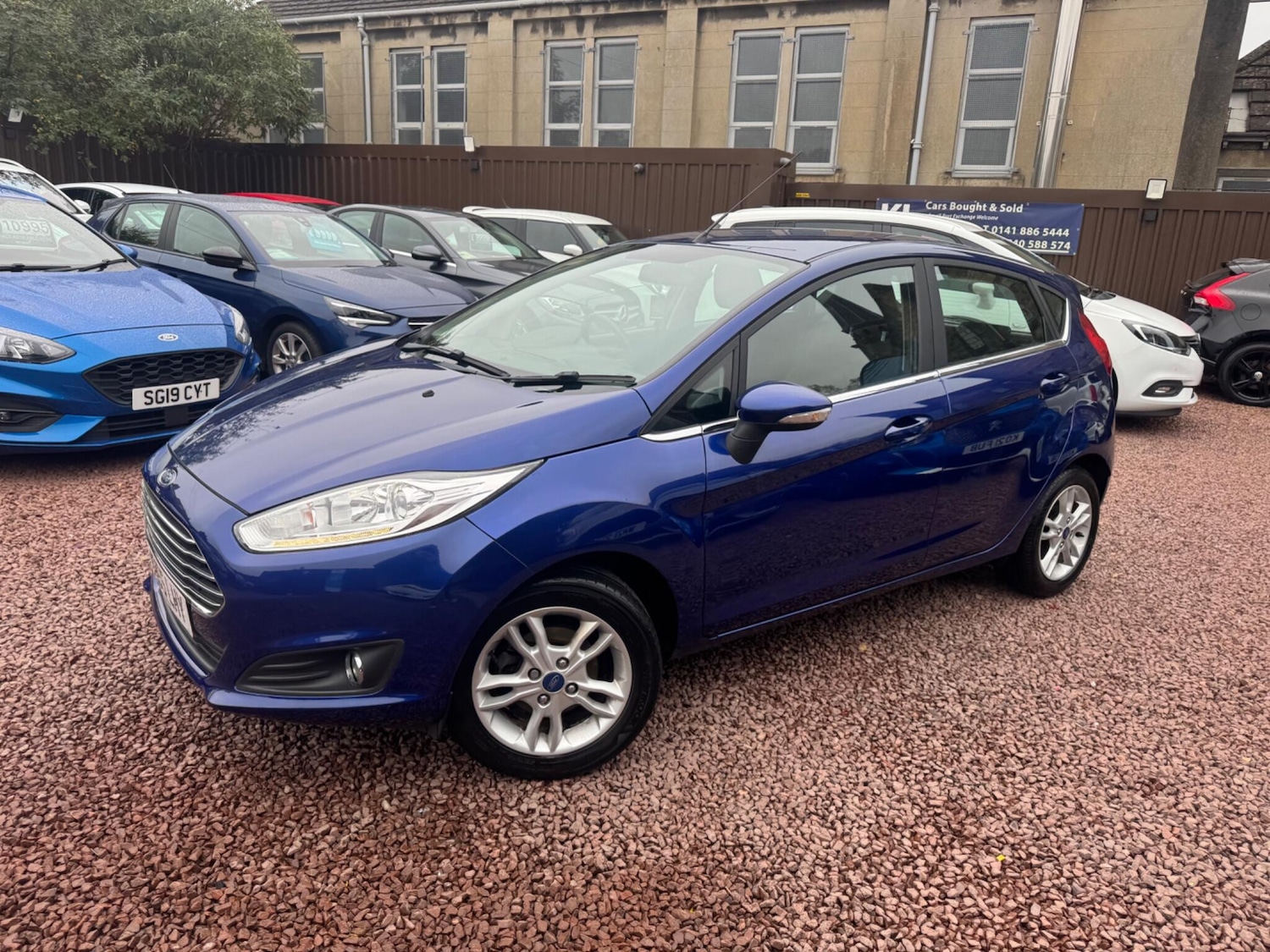 Used Ford Fiesta 2016 for sale - 76260372: Photo 2