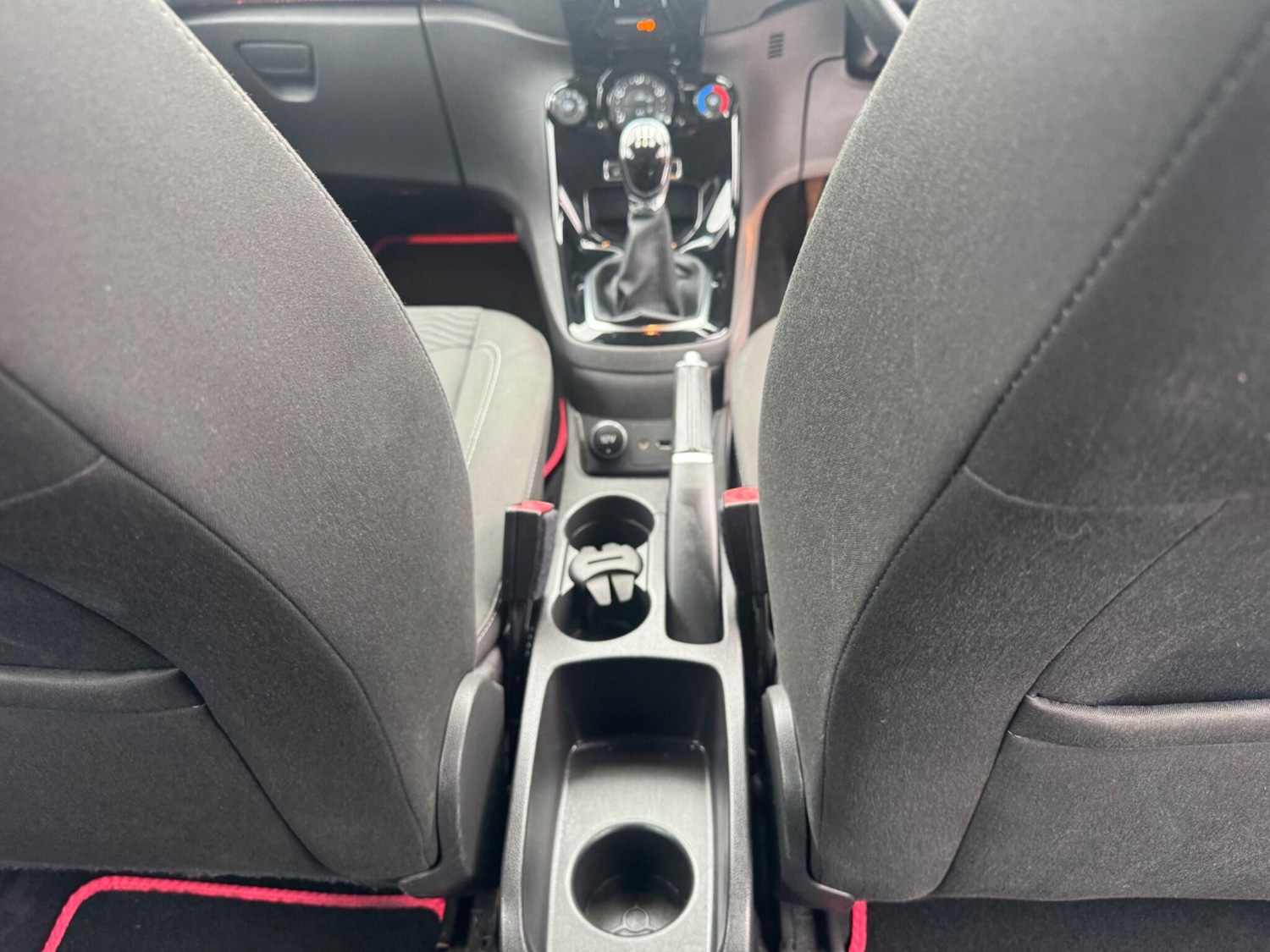 Used Ford Fiesta 2016 for sale - 76260372: Photo 31