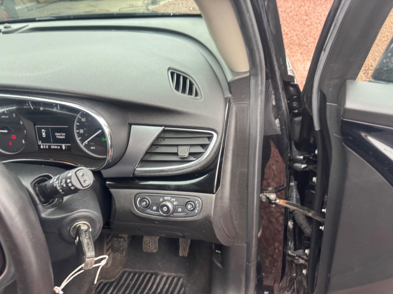 Vehicle 25