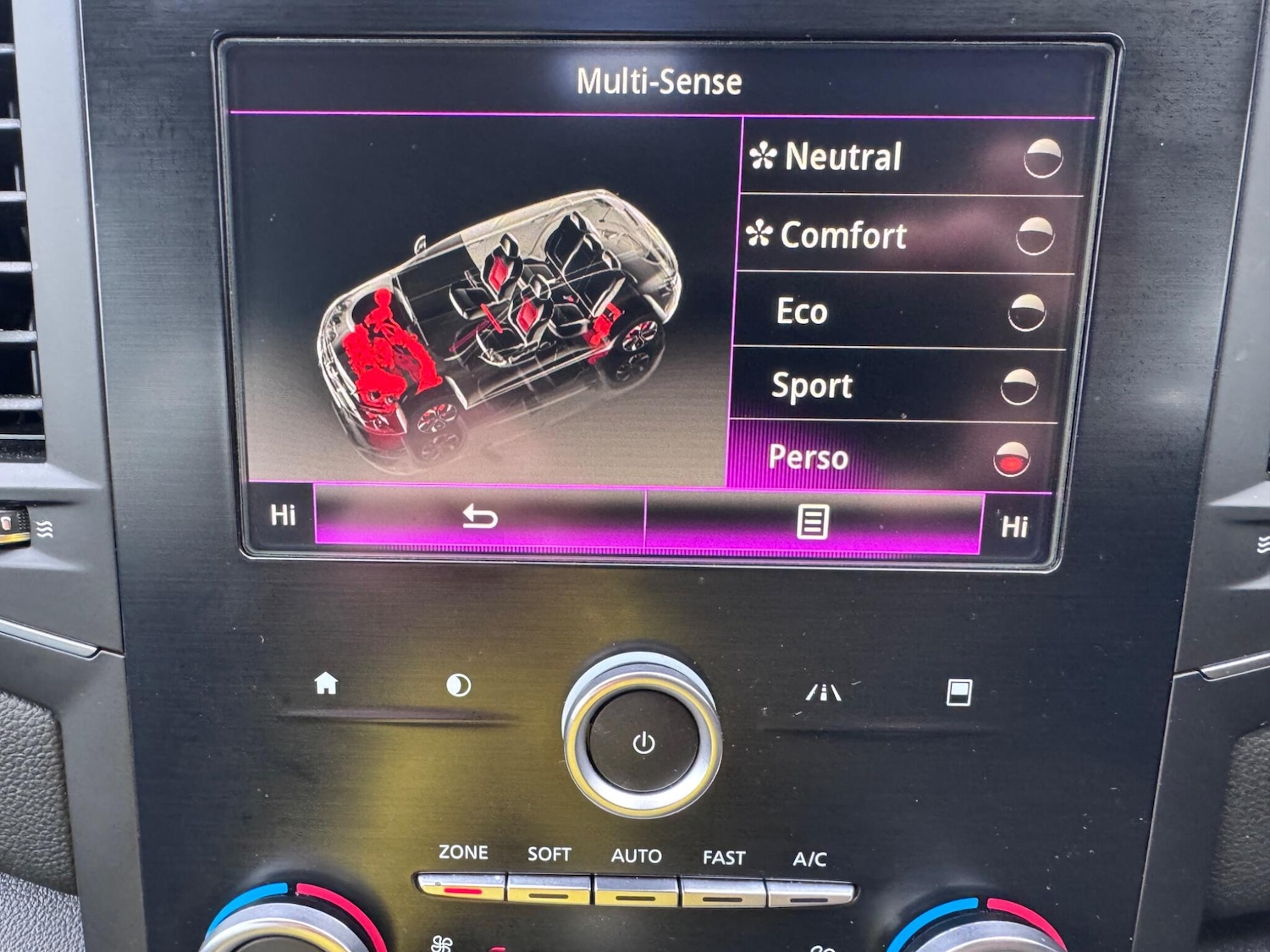 Used Renault Megane 2017 for sale - 77468111: Photo 45