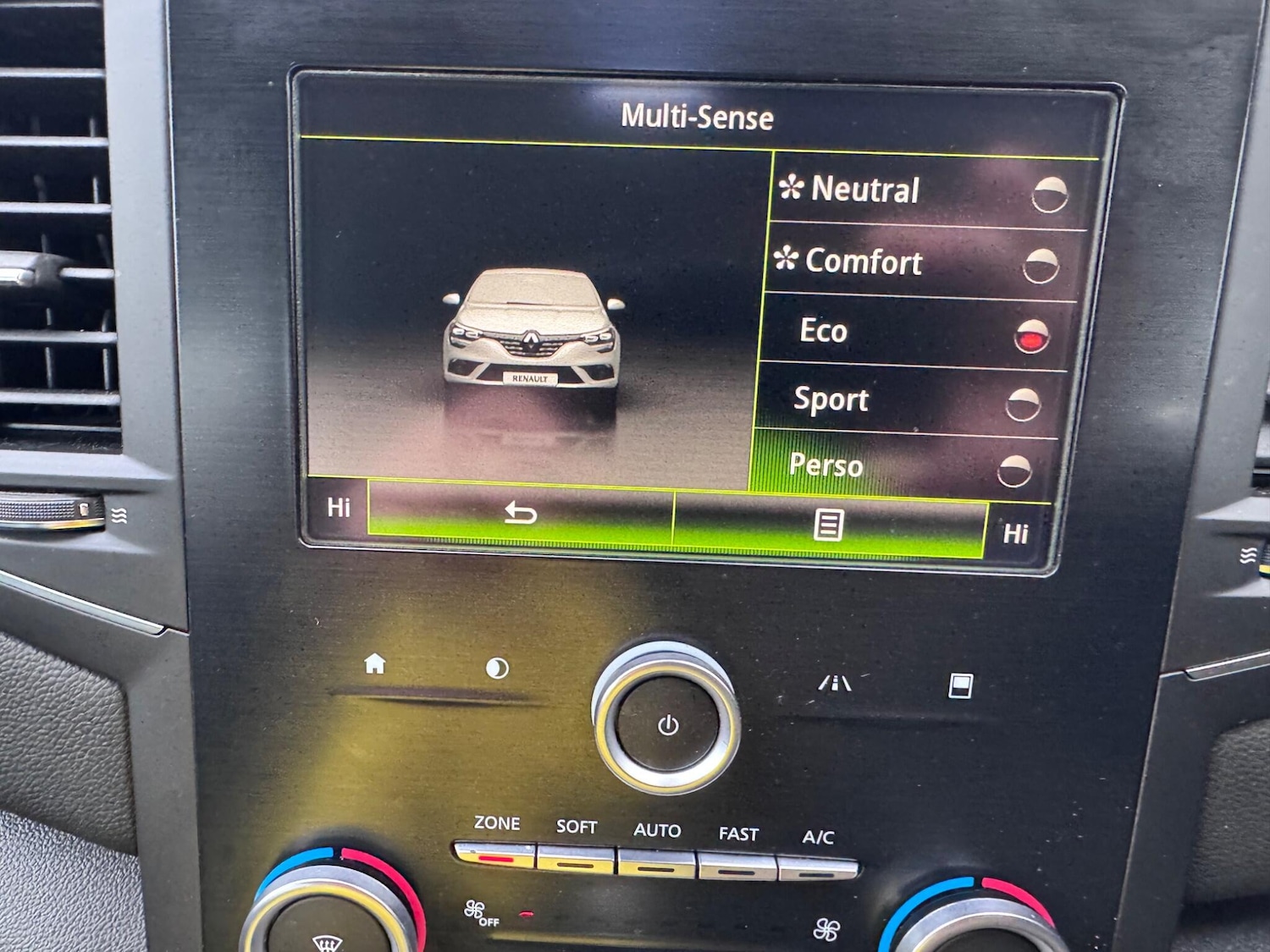 Used Renault Megane 2017 for sale - 77468111: Photo 47