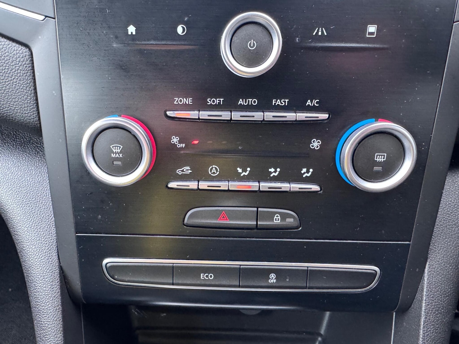 Used Renault Megane 2017 for sale - 77468111: Photo 51