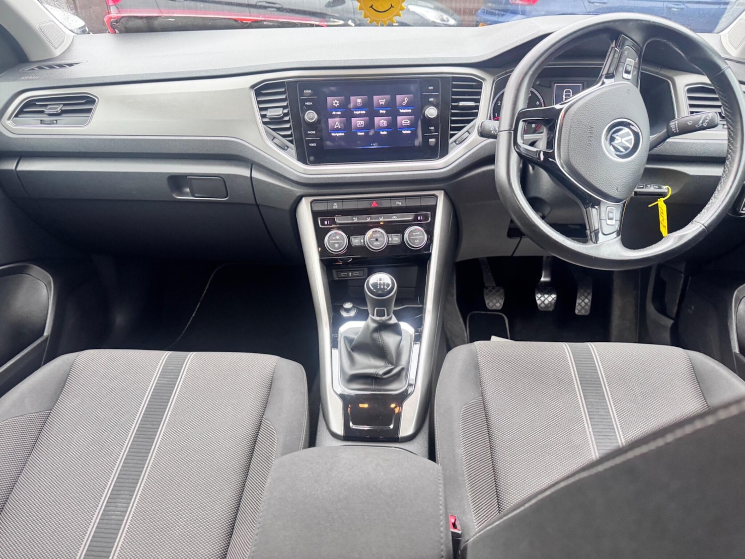 Used Volkswagen T-Roc for sale - 77909667: Photo 10