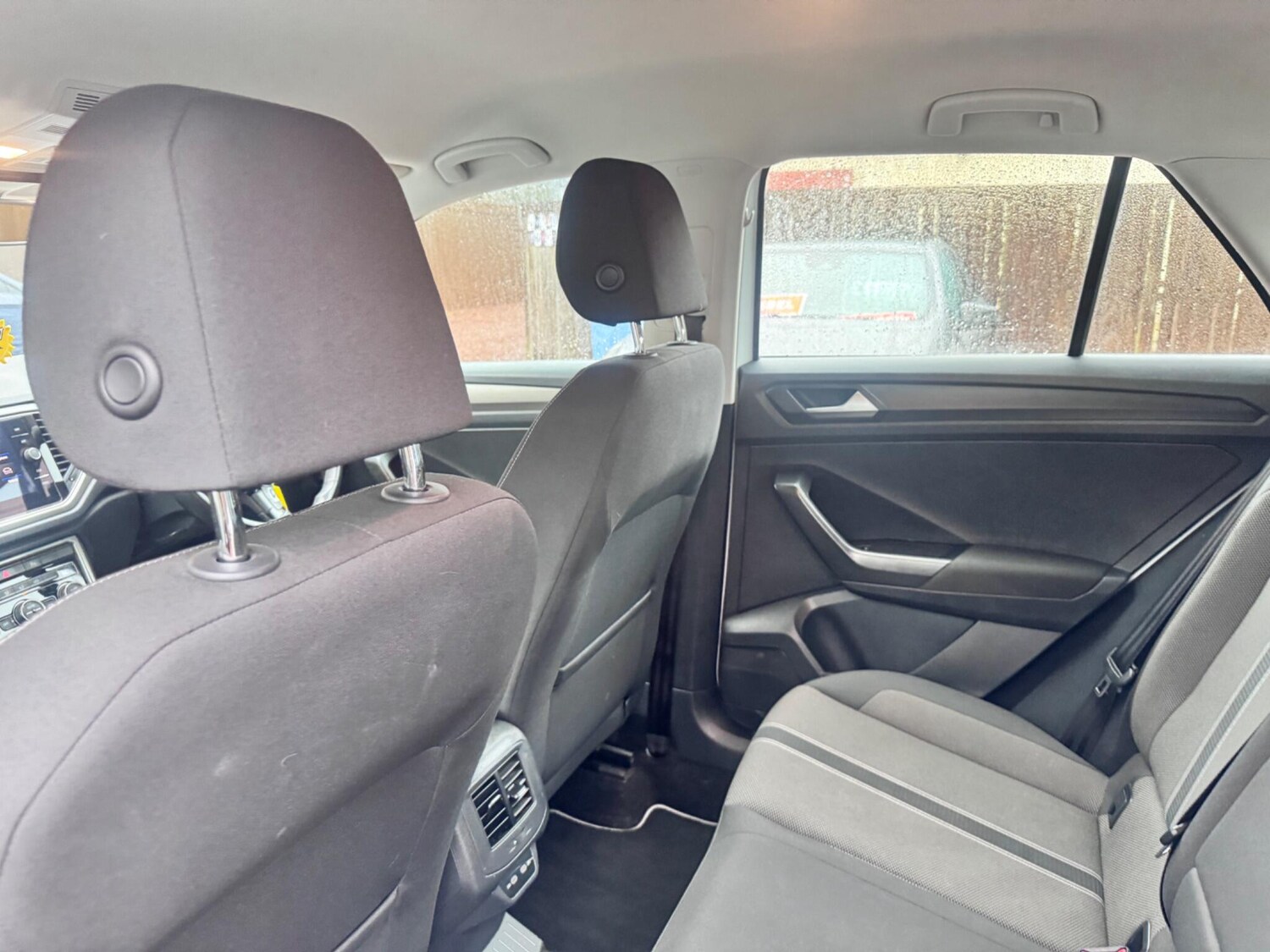 Used Volkswagen T-Roc for sale - 77909667: Photo 16