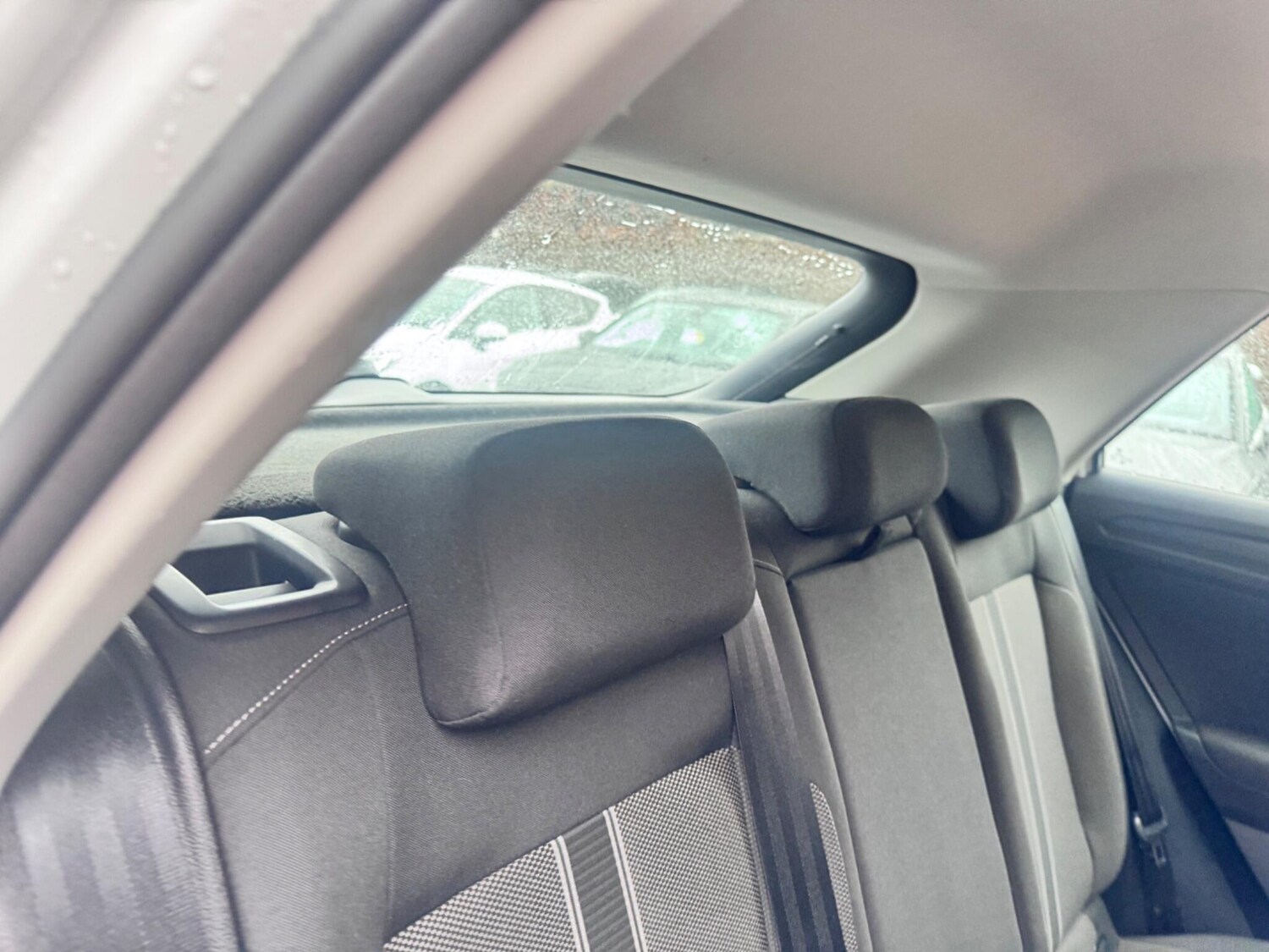 Used Volkswagen T-Roc for sale - 77909667: Photo 19