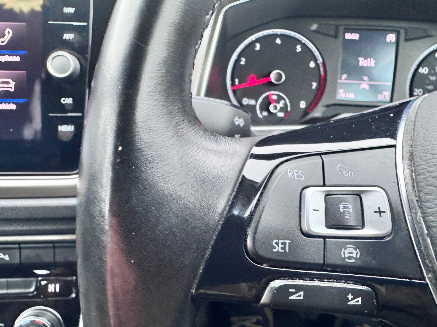 Used Volkswagen T-Roc for sale - 77909667: Photo 22