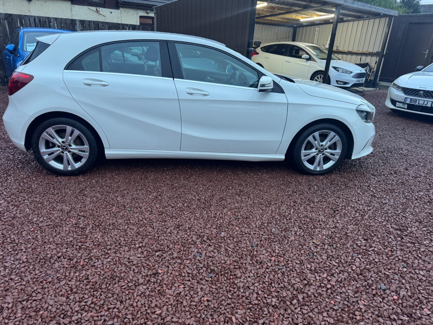 Used Mercedes-Benz A-Class 2017 for sale - 76370523: Photo 6