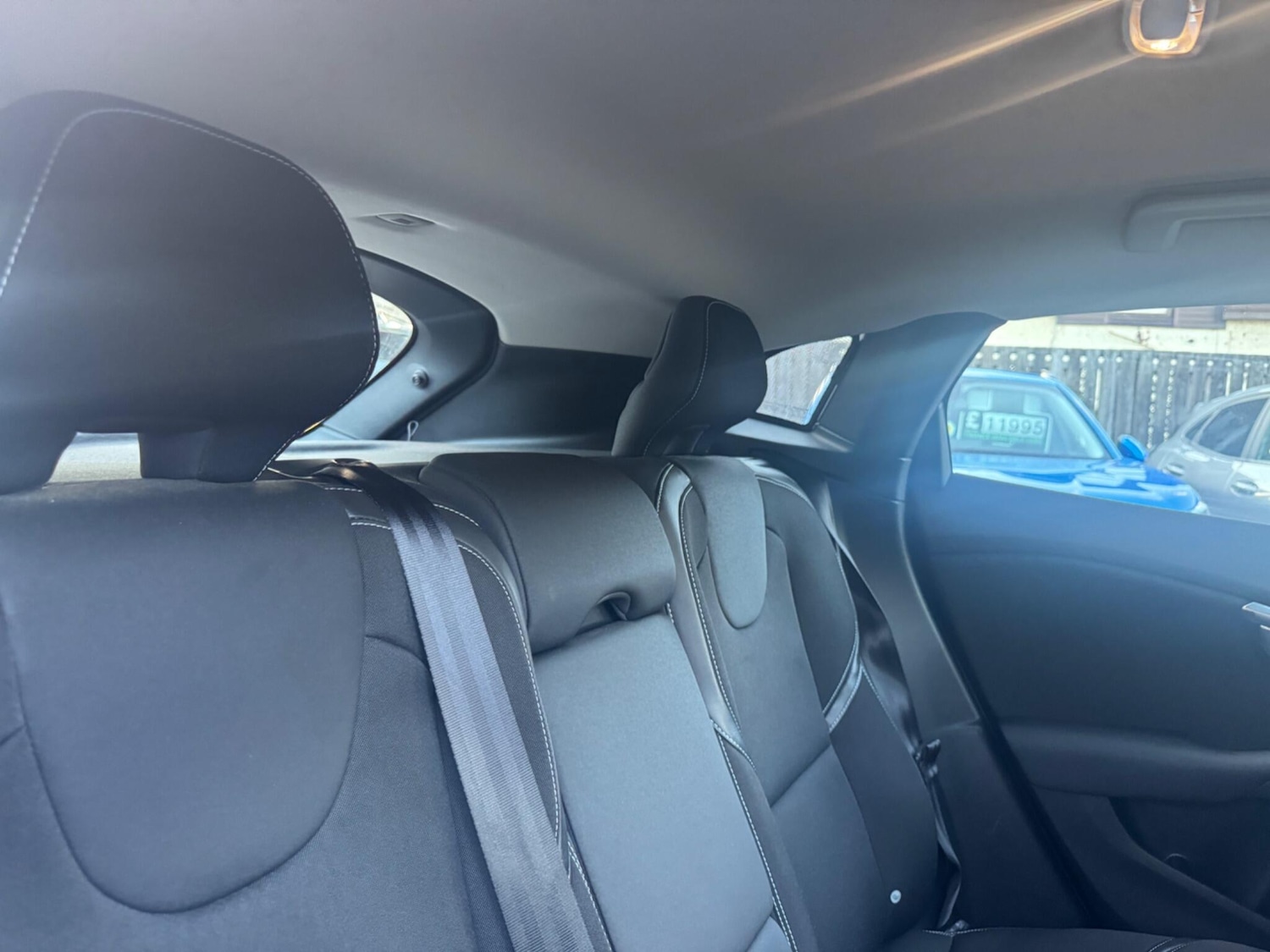 Used Volvo V40 2017 for sale - 76085253: Photo 12