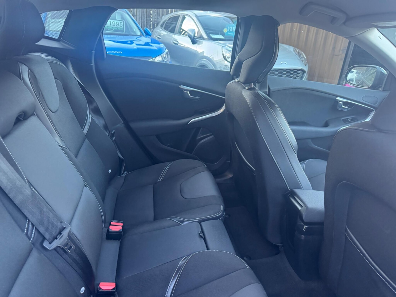 Used Volvo V40 2017 for sale - 76085253: Photo 14