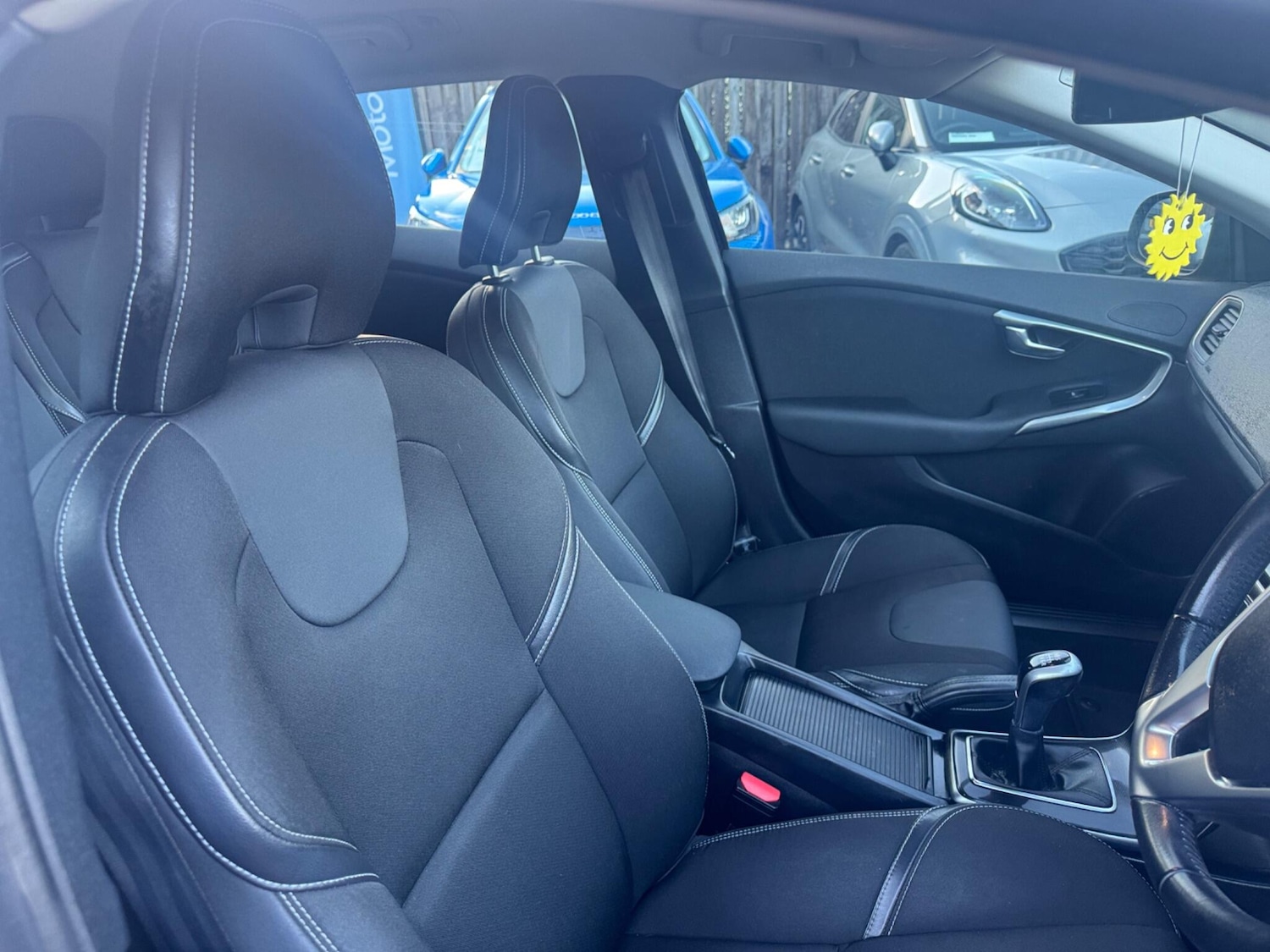 Used Volvo V40 2017 for sale - 76085253: Photo 18