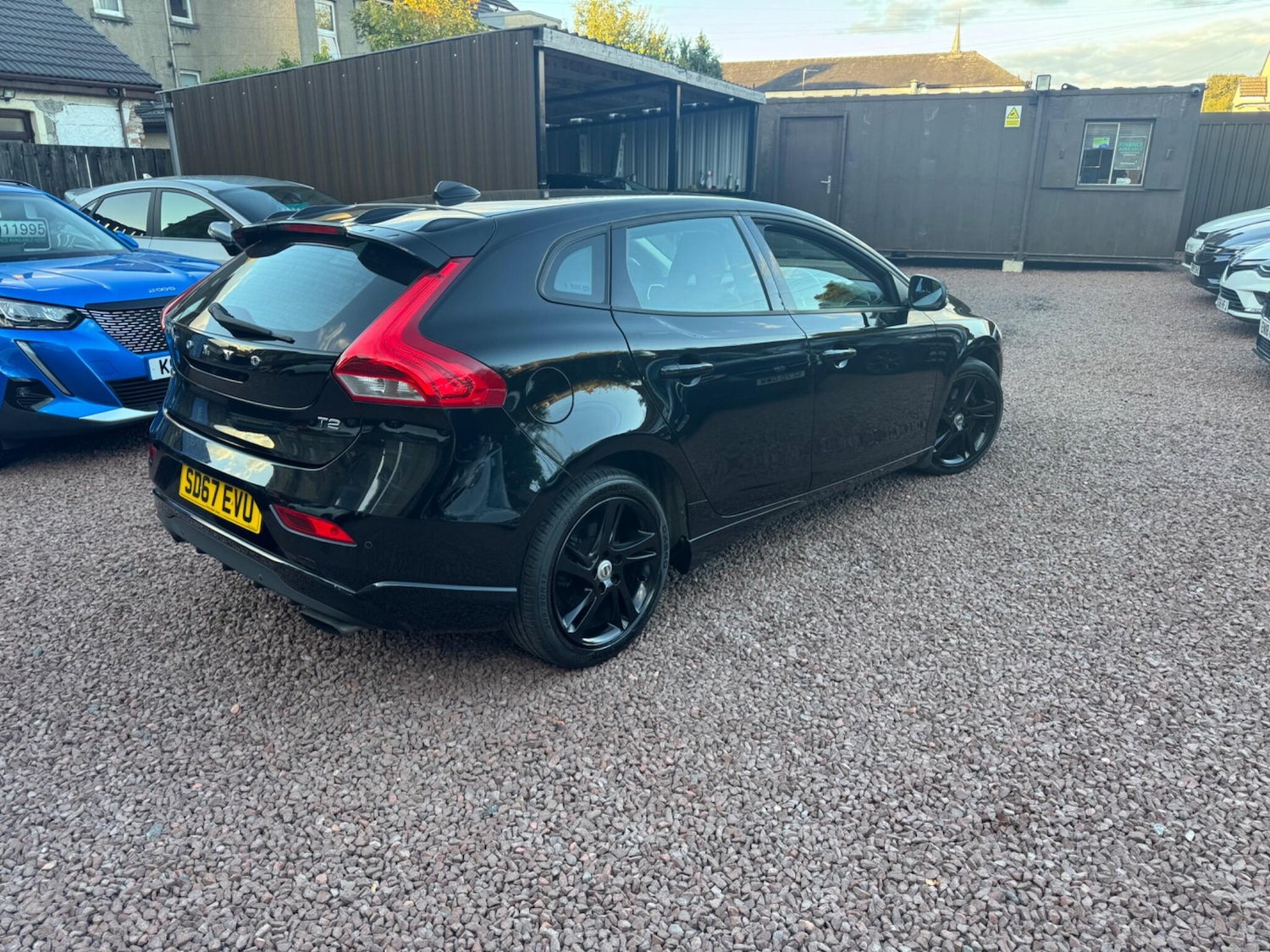 Used Volvo V40 2017 for sale - 76085253: Photo 6