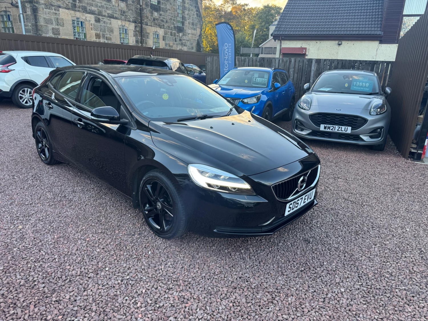 Used Volvo V40 2017 for sale - 76085253: Photo 8