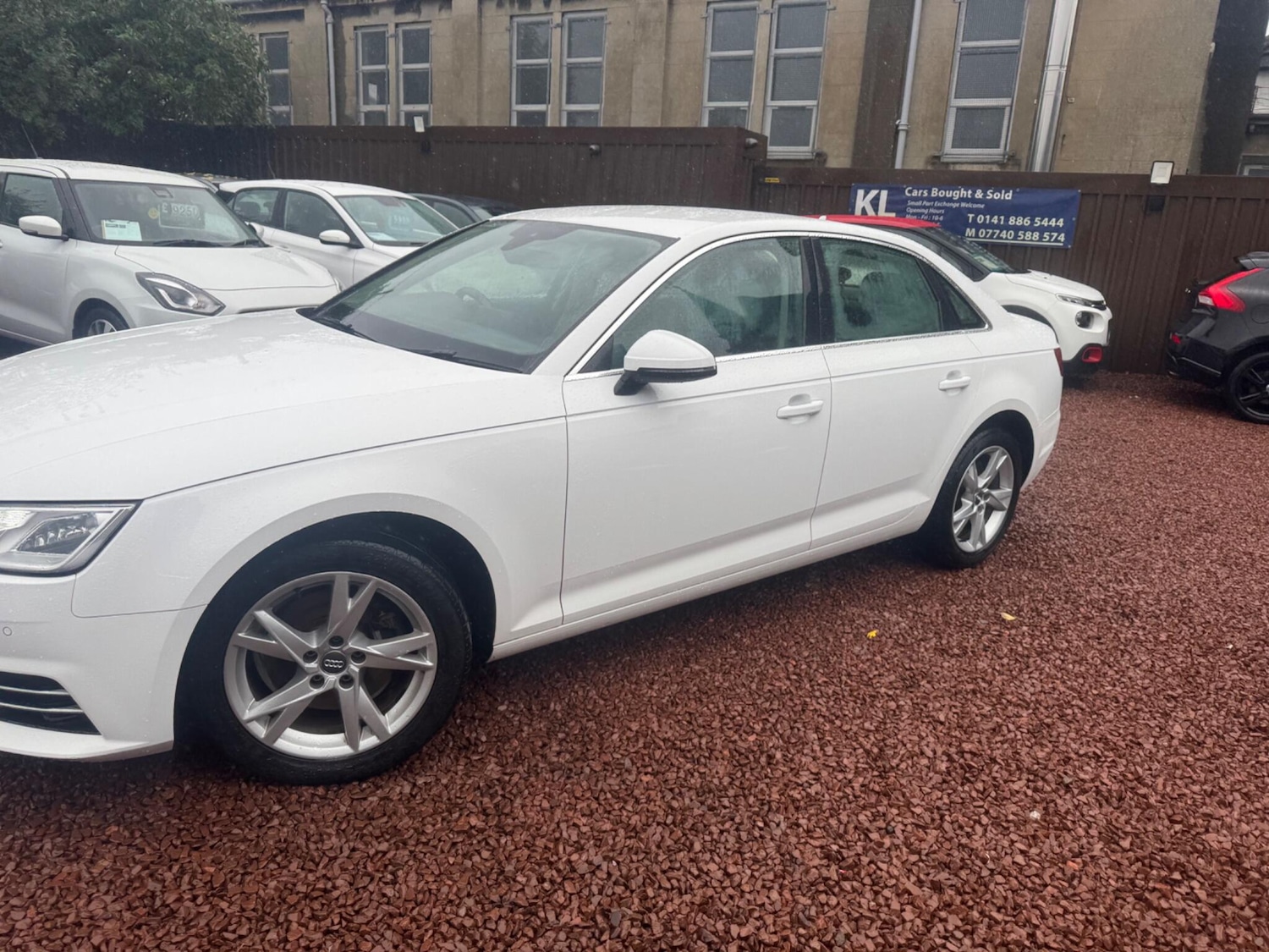 Used Audi A4 2016 for sale - 76158746: Photo 2