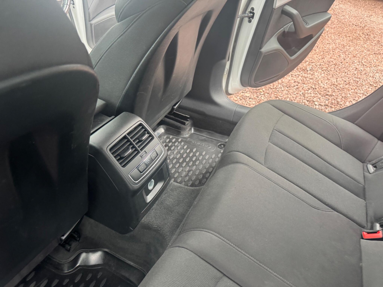 Used Audi A4 2016 for sale - 76158746: Photo 21