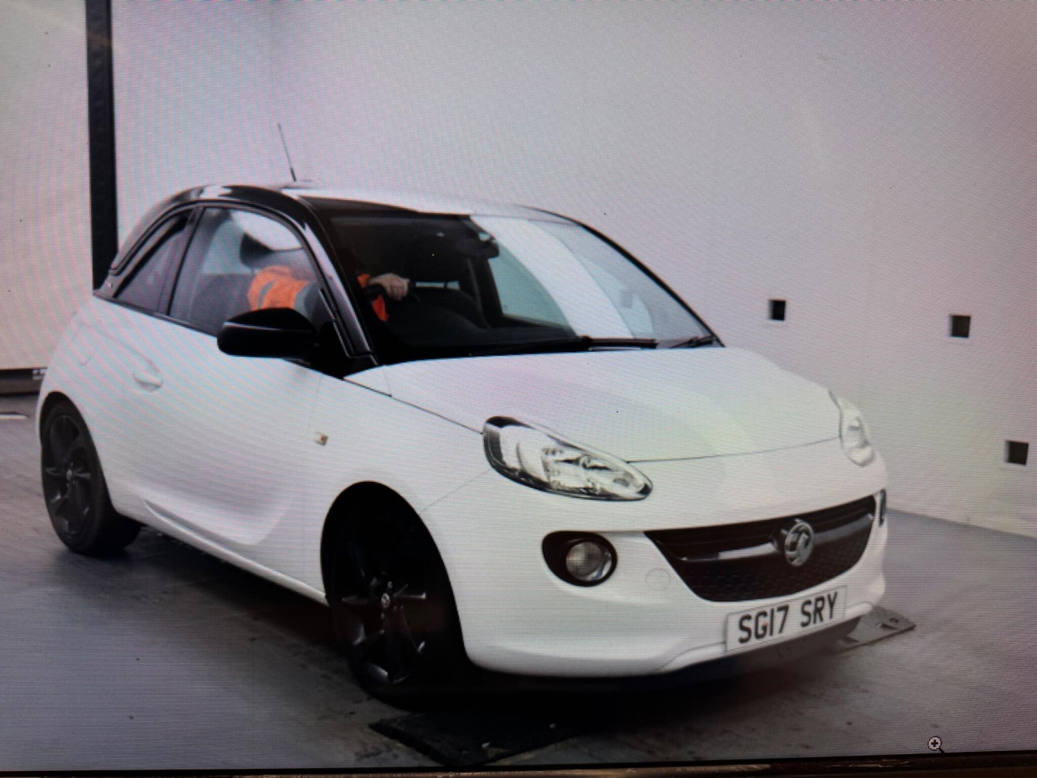 Used Vauxhall ADAM 2017 for sale - 76431996: Photo 1