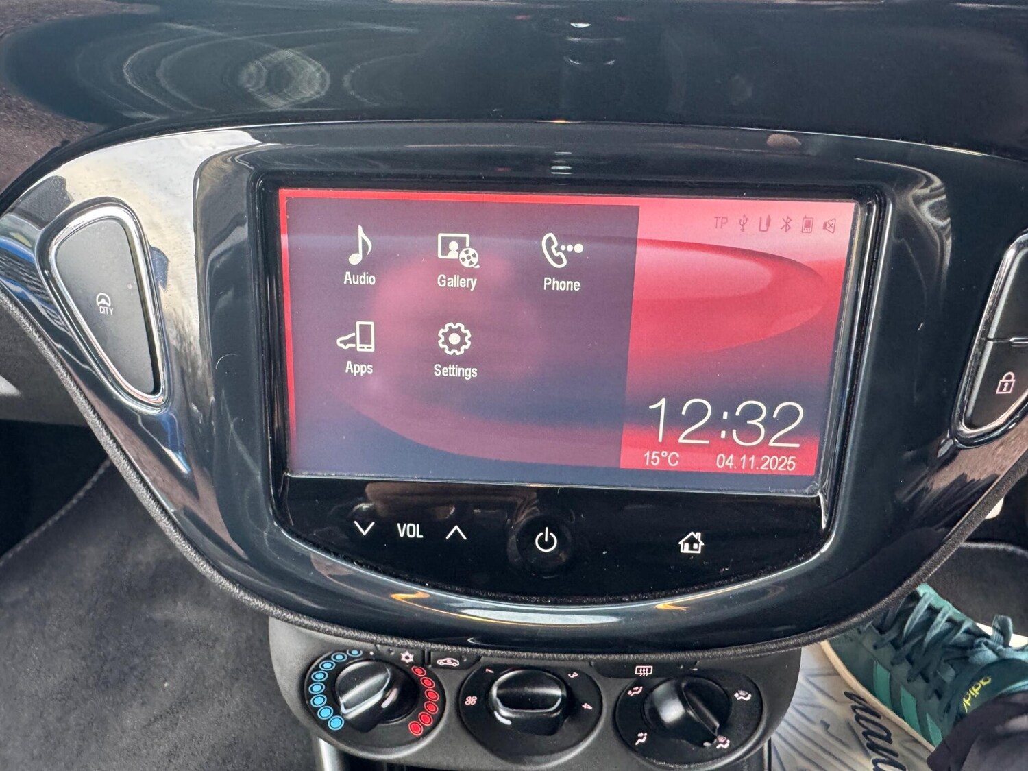 Used Vauxhall Corsa 2015 for sale - 76432596: Photo 39