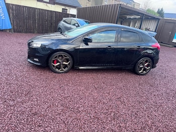 Used Ford Focus 2017 for sale - 76976395: Photo