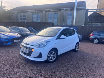 Used Hyundai i10 2017 for sale - 76562325: Photo