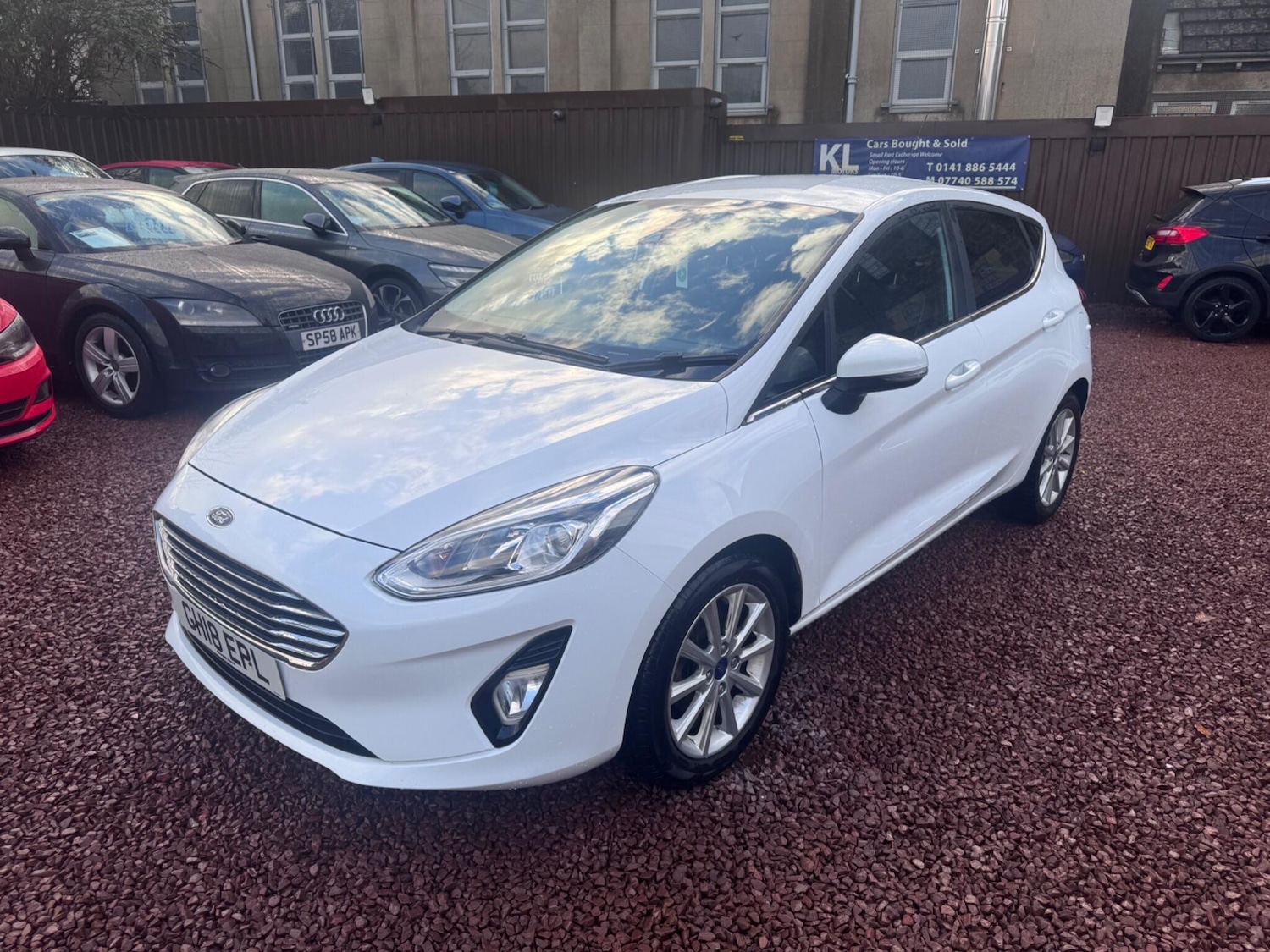 Used Ford Fiesta 2018 for sale - 76735196: Photo 2