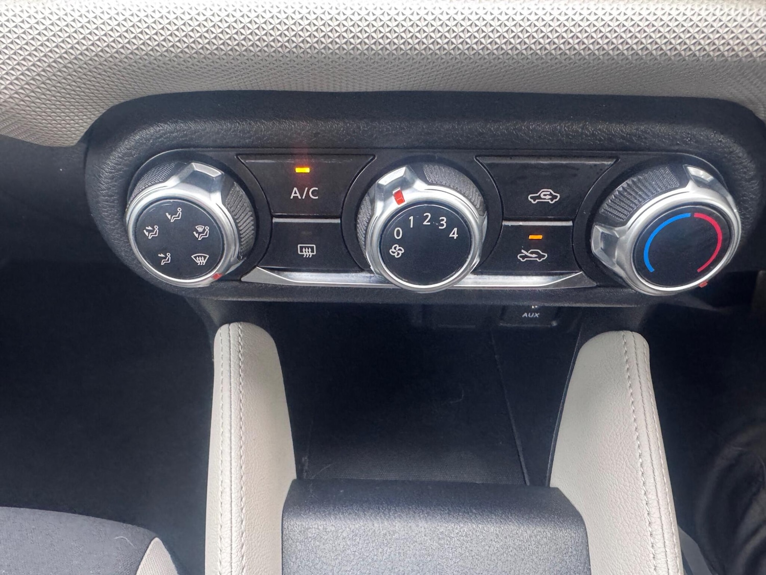 Used Nissan Micra 2018 for sale - 76997597: Photo 13