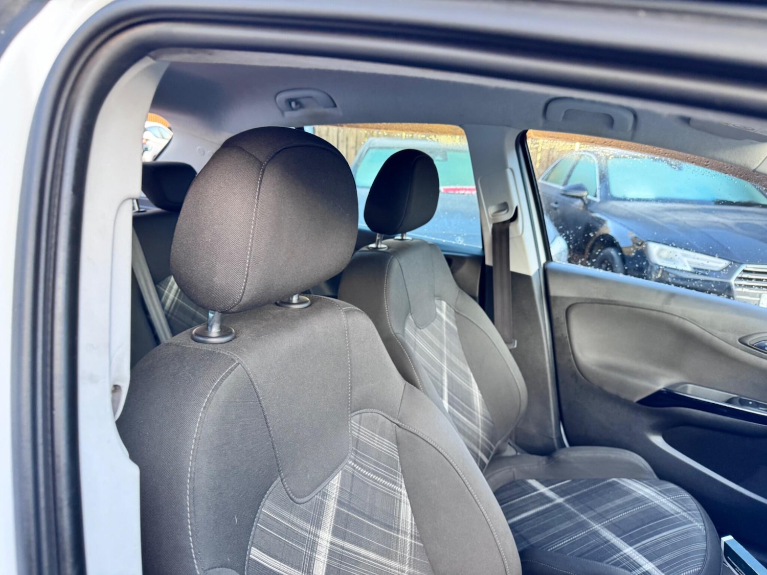 Used Vauxhall Corsa 2015 for sale - 77670550: Photo 14