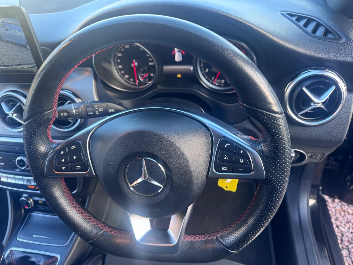 Used Mercedes-Benz GLA 2018 for sale - 76997281: Photo 35