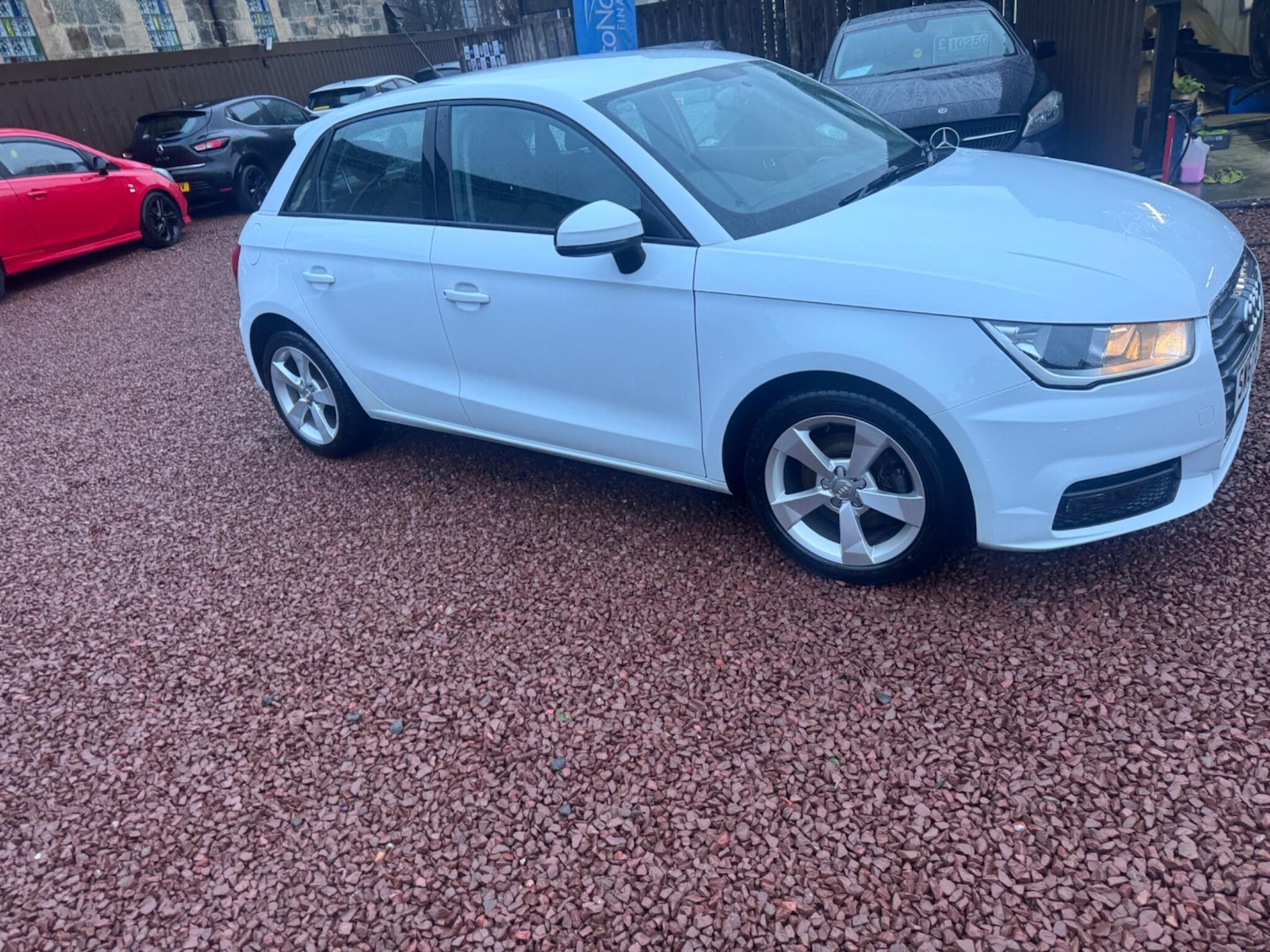 Used Audi A1 2017 for sale - 77441368: Photo 2