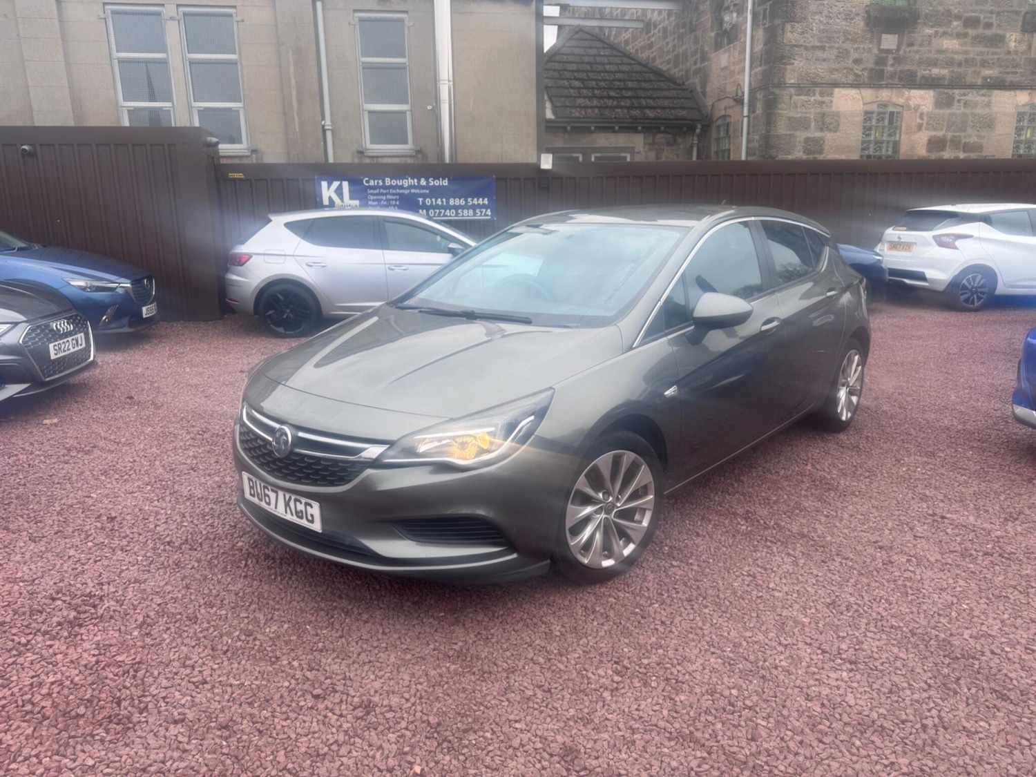 Used Vauxhall Astra 2017 for sale - 76659362: Photo 1