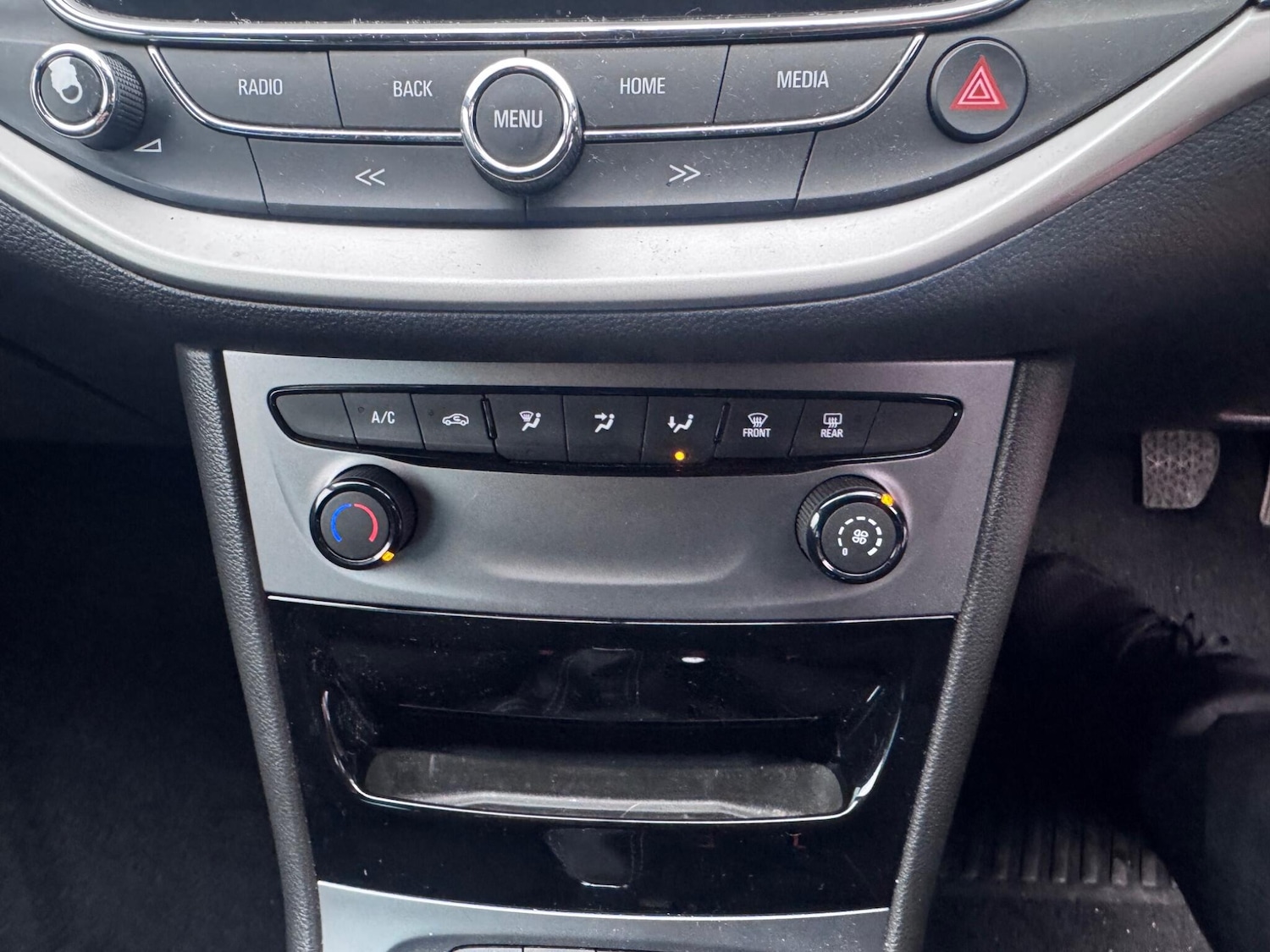 Used Vauxhall Astra 2017 for sale - 76659362: Photo 22