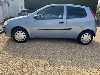 Used Fiat Punto 2005 for sale - 75546318: Photo