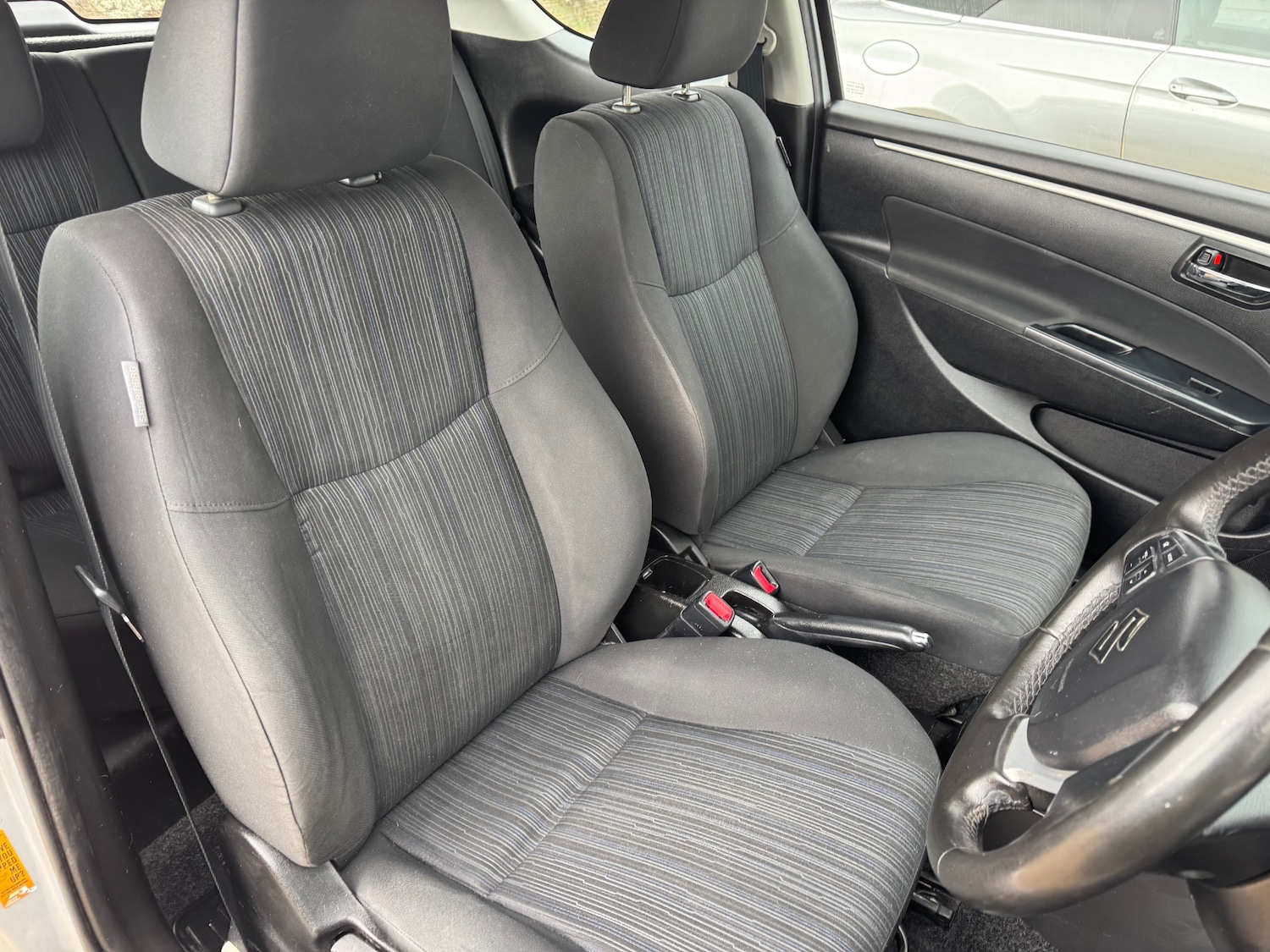 Used Suzuki Swift 2015 for sale - 77804913: Photo 12