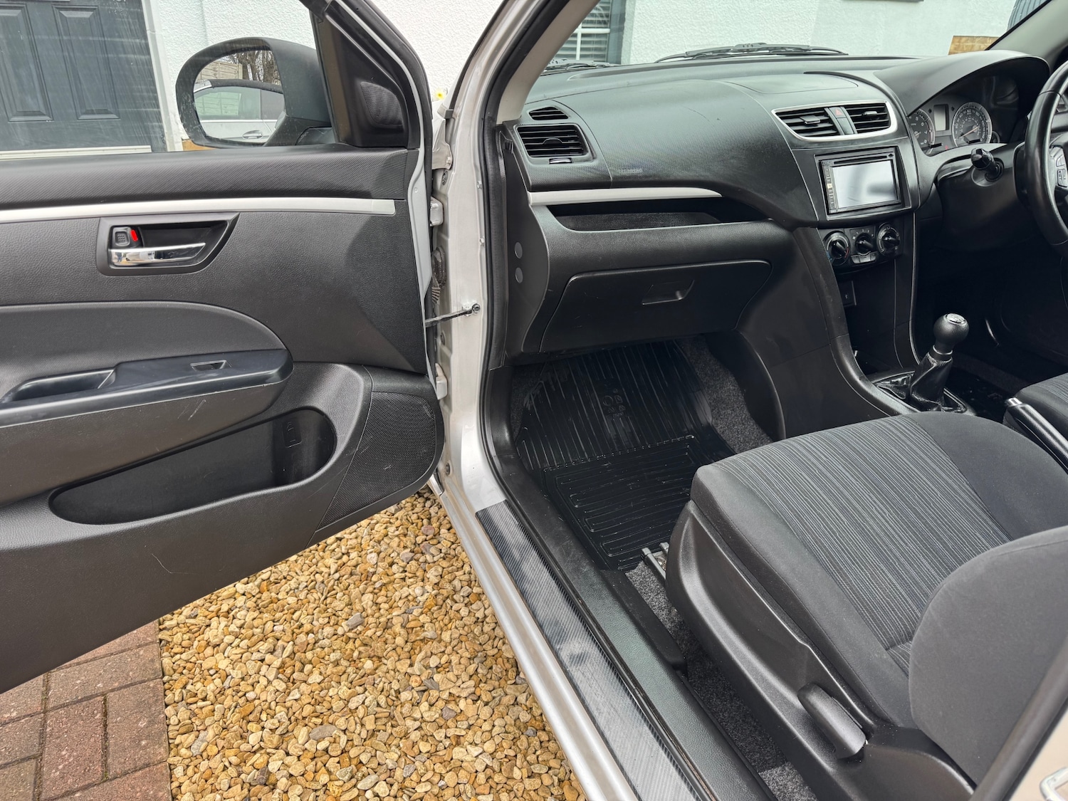 Used Suzuki Swift 2015 for sale - 77804913: Photo 23