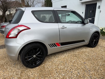 Used Suzuki Swift 2015 for sale - 77804913: Photo