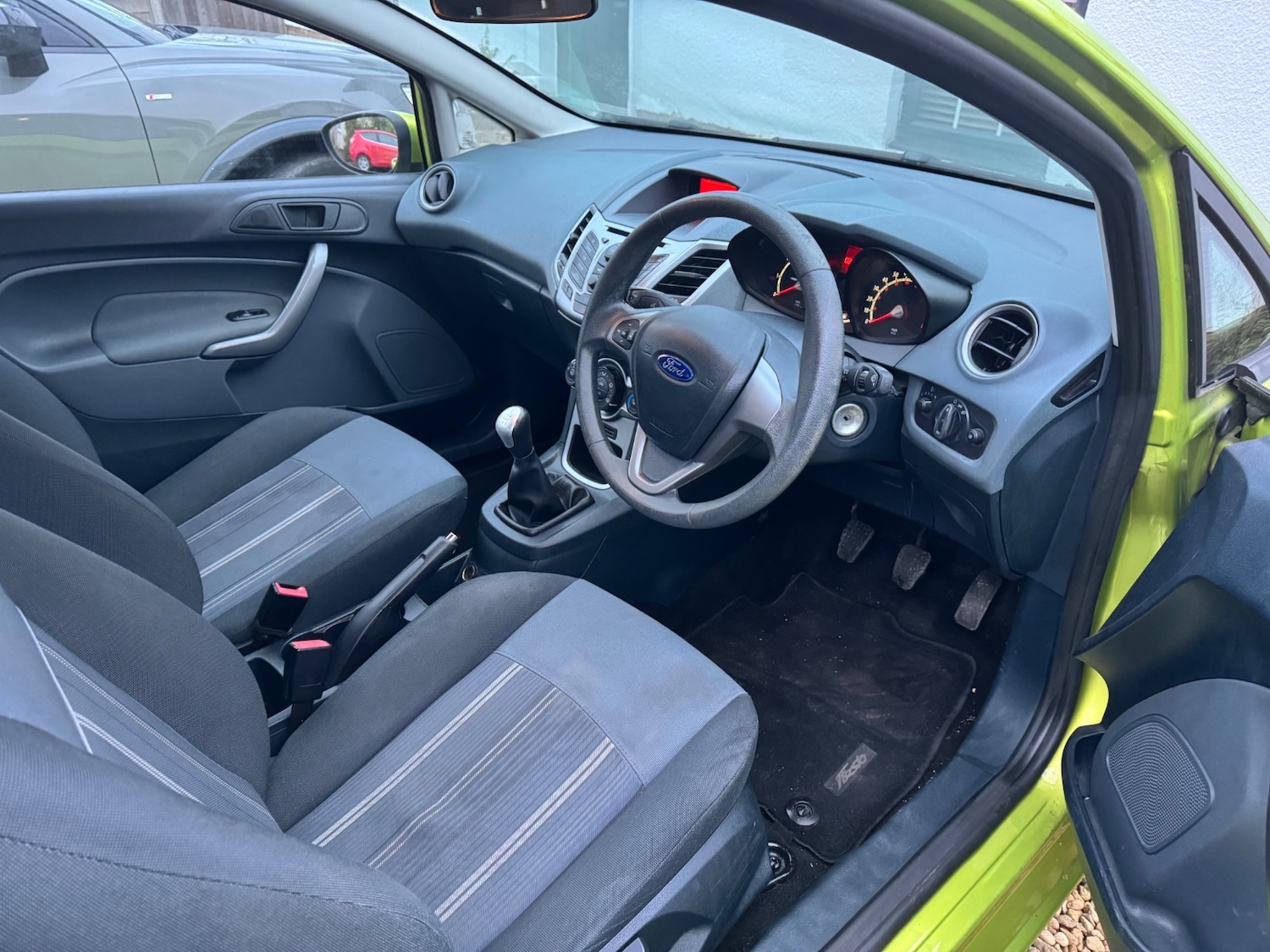 Used Ford Fiesta 2010 for sale - 76580961: Photo 7