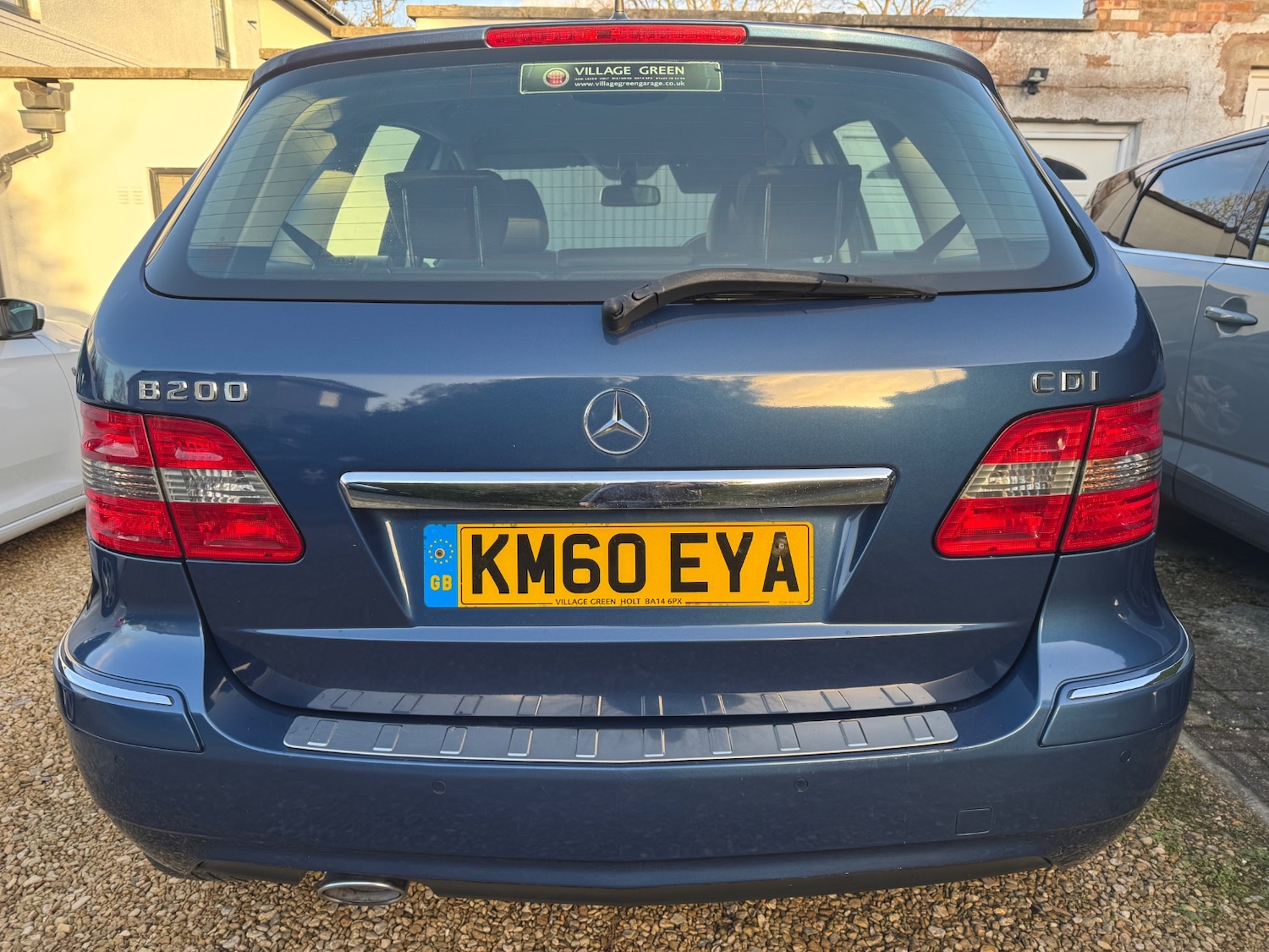 Used Mercedes-Benz B Class 2011 for sale - 76911395: Photo 2