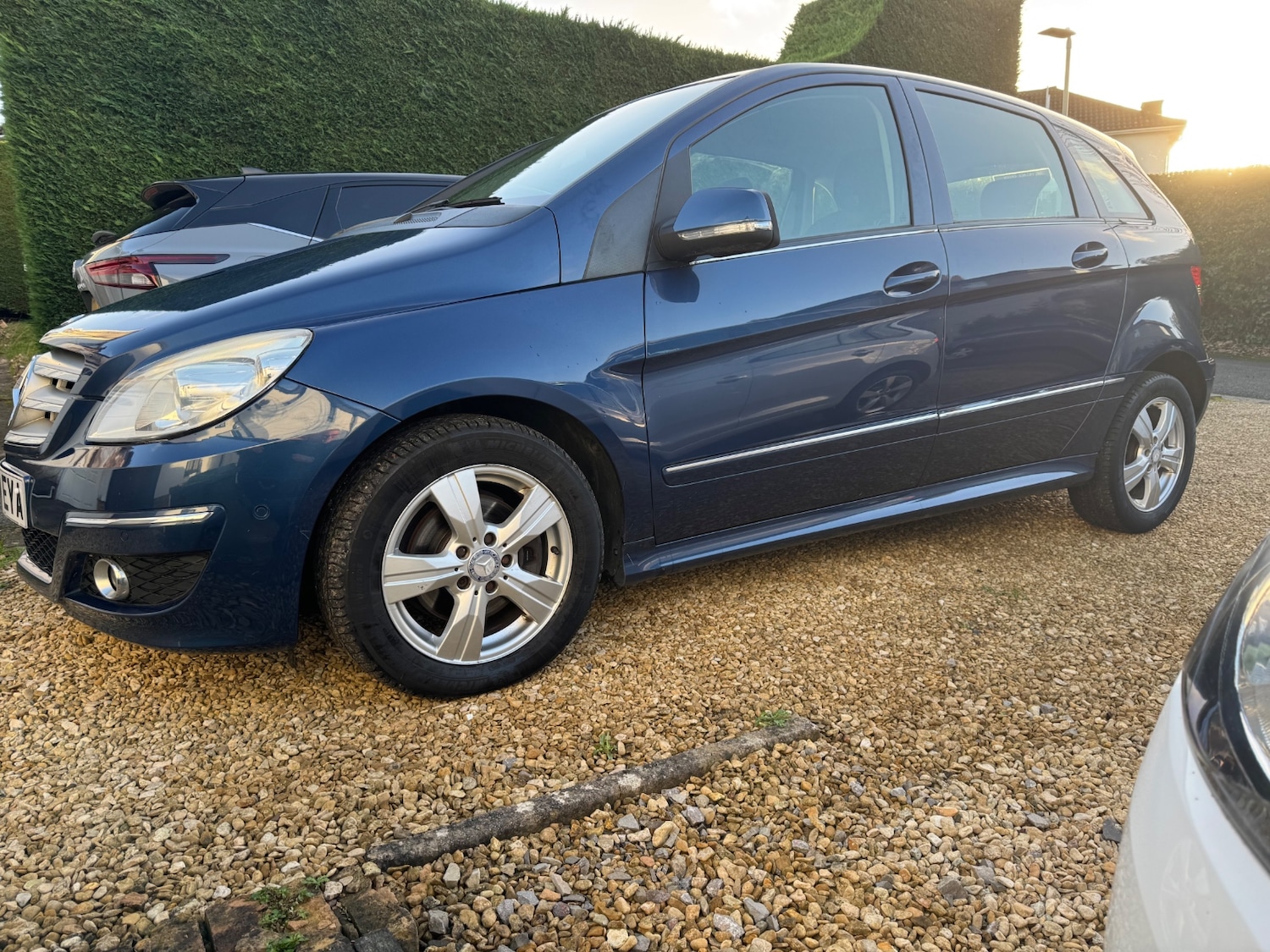 Used Mercedes-Benz B Class 2011 for sale - 76911395: Photo 4