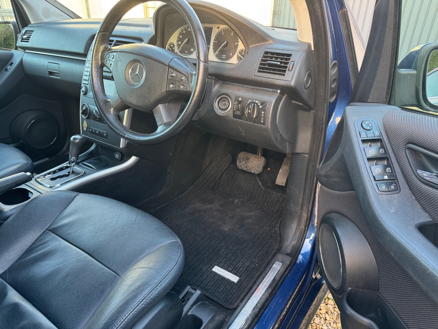 Used Mercedes-Benz B Class 2011 for sale - 76911395: Photo 8